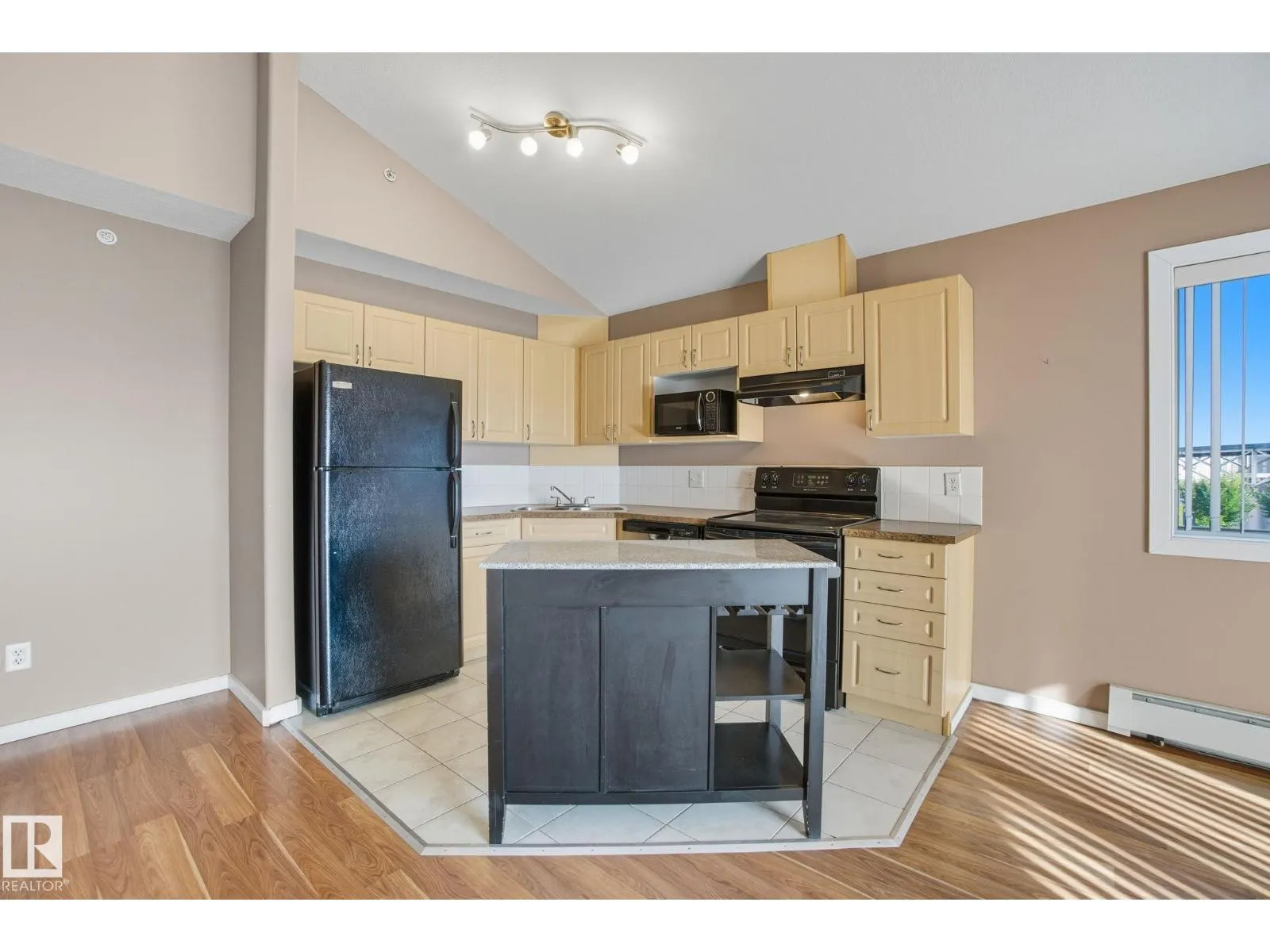 #417 240 SPRUCE RIDGE RD