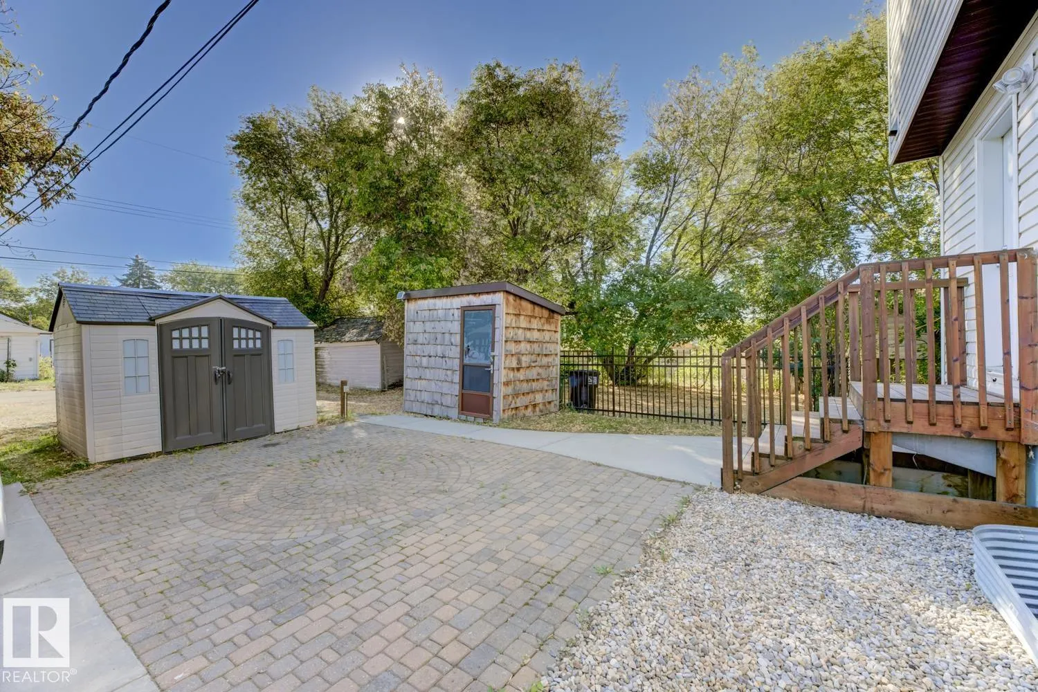11945 80 ST NW