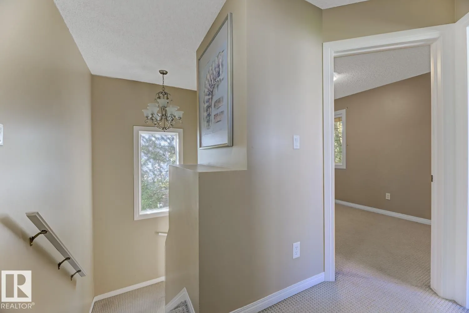 11945 80 ST NW