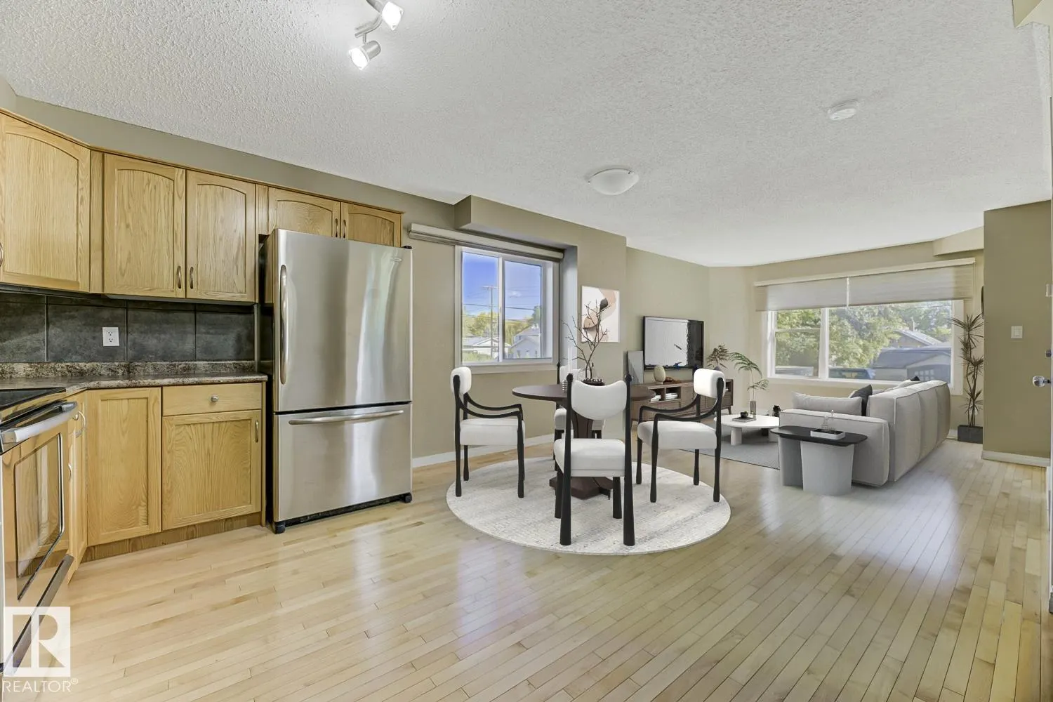 11945 80 ST NW