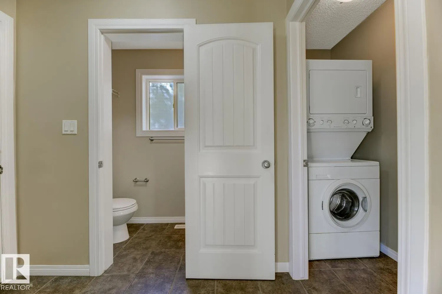 11945 80 ST NW
