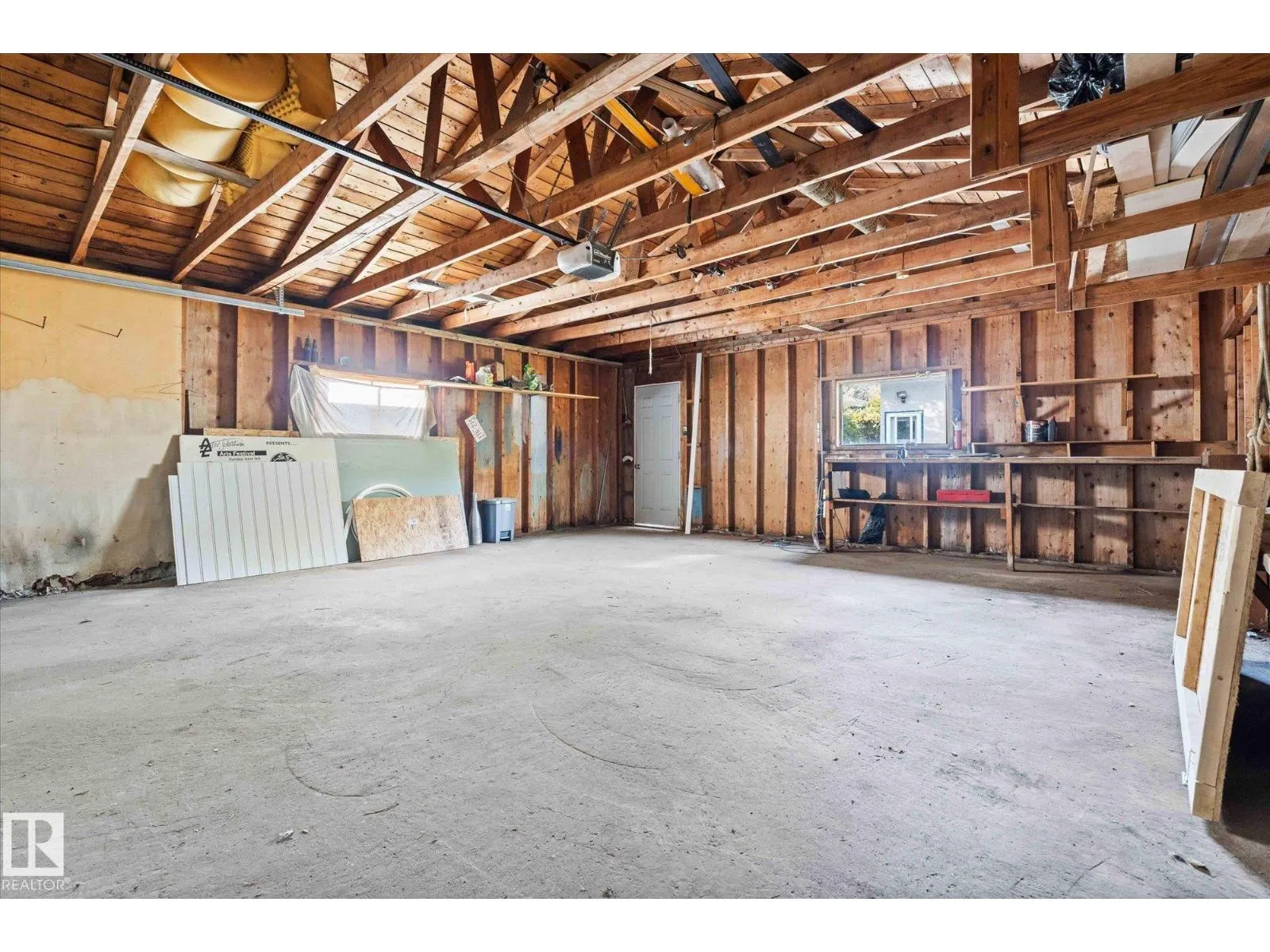 9407 96 ST