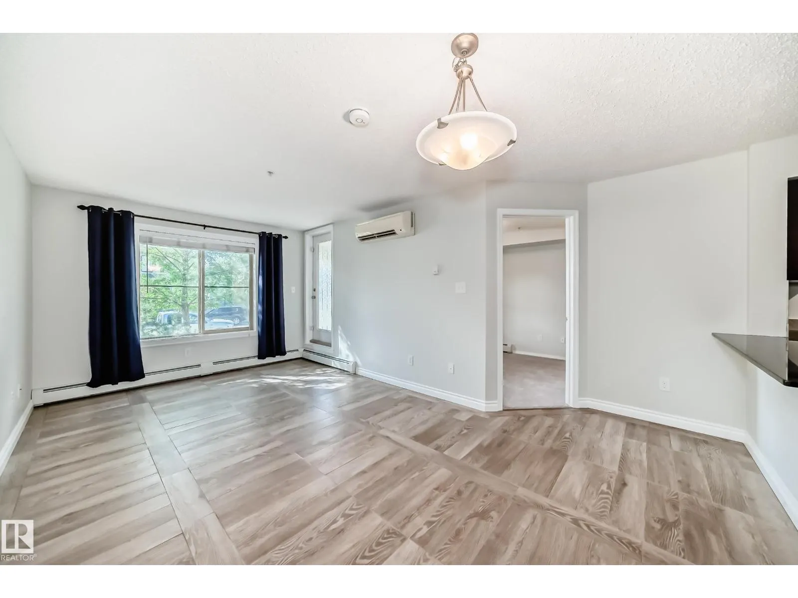 #123 270 MCCONACHIE DR NW