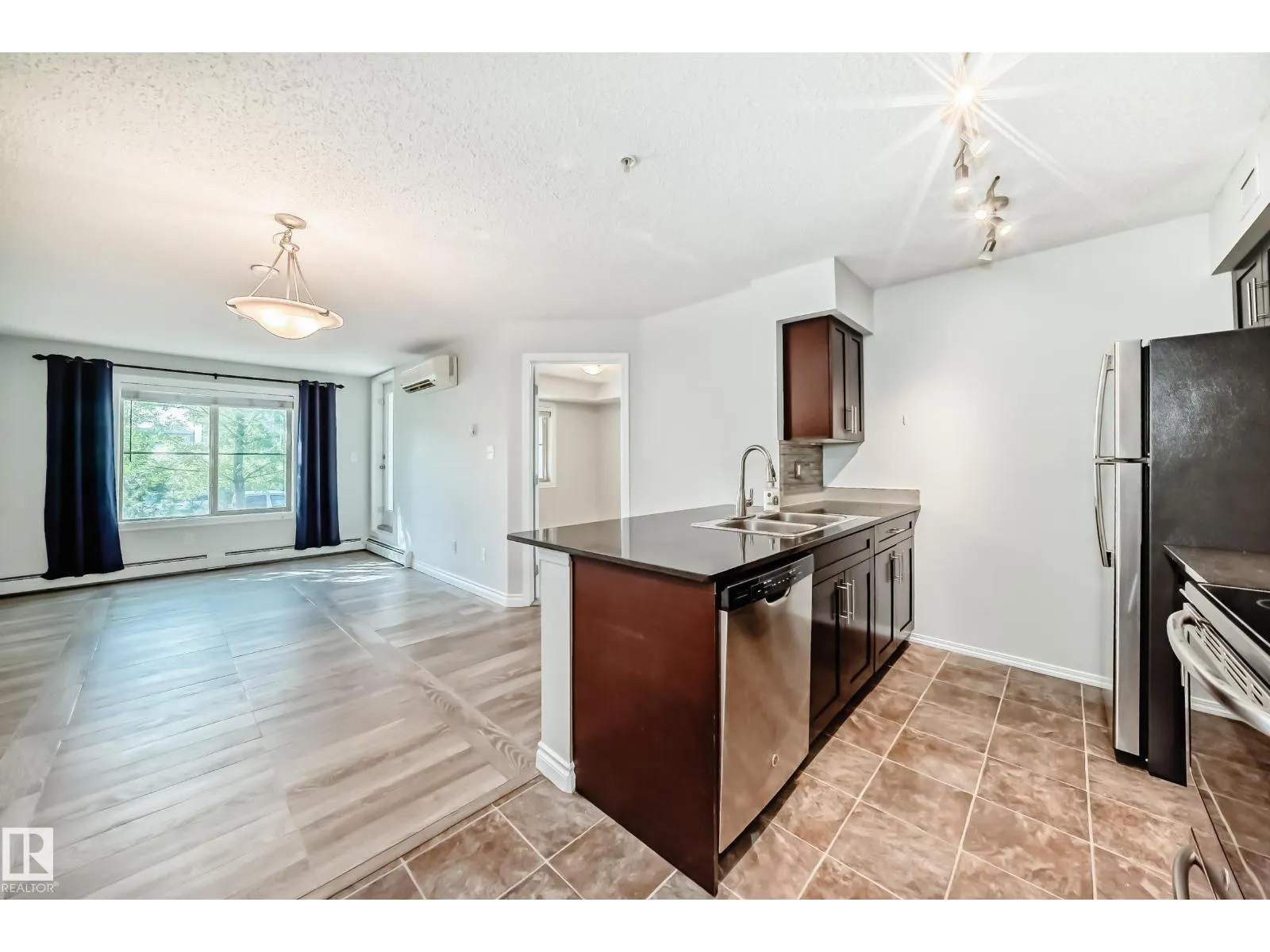 #123 270 MCCONACHIE DR NW
