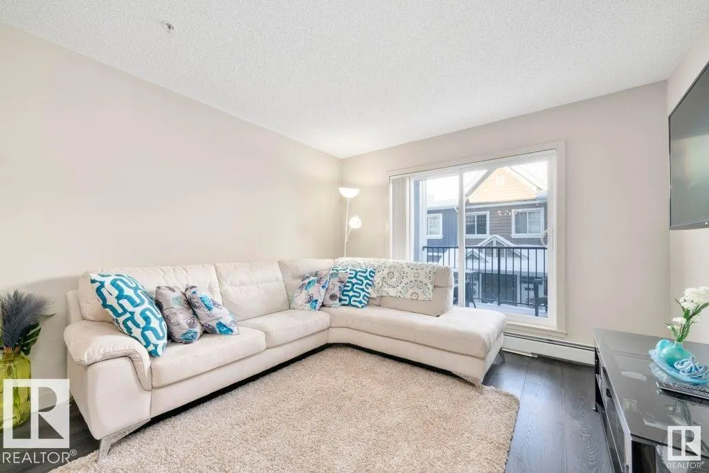 #205 4008 SAVARYN DR SW
