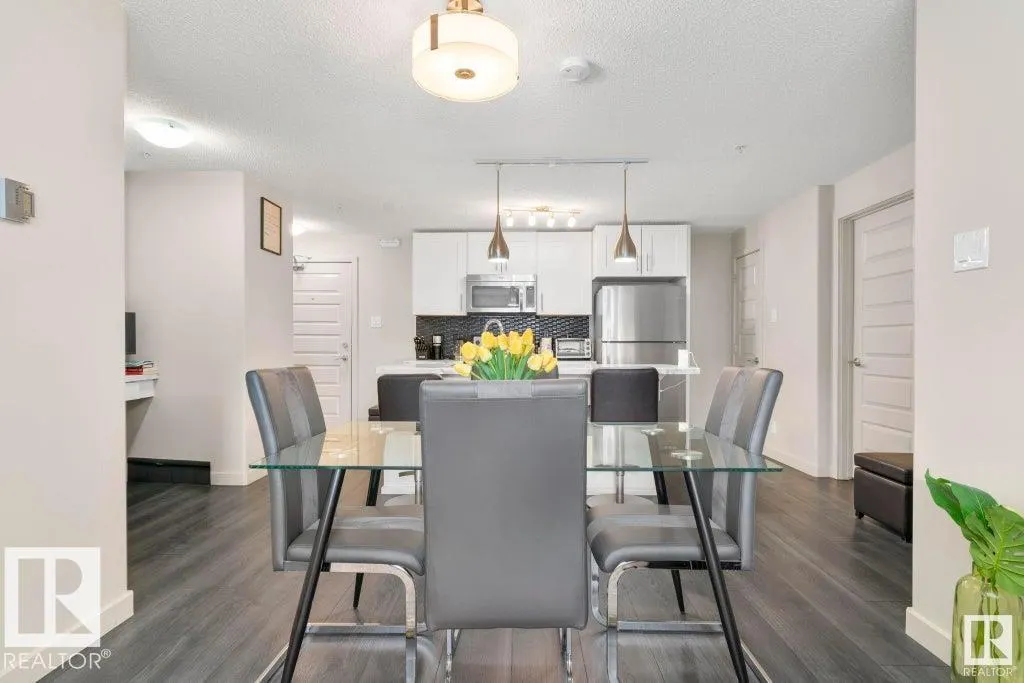 #205 4008 SAVARYN DR SW