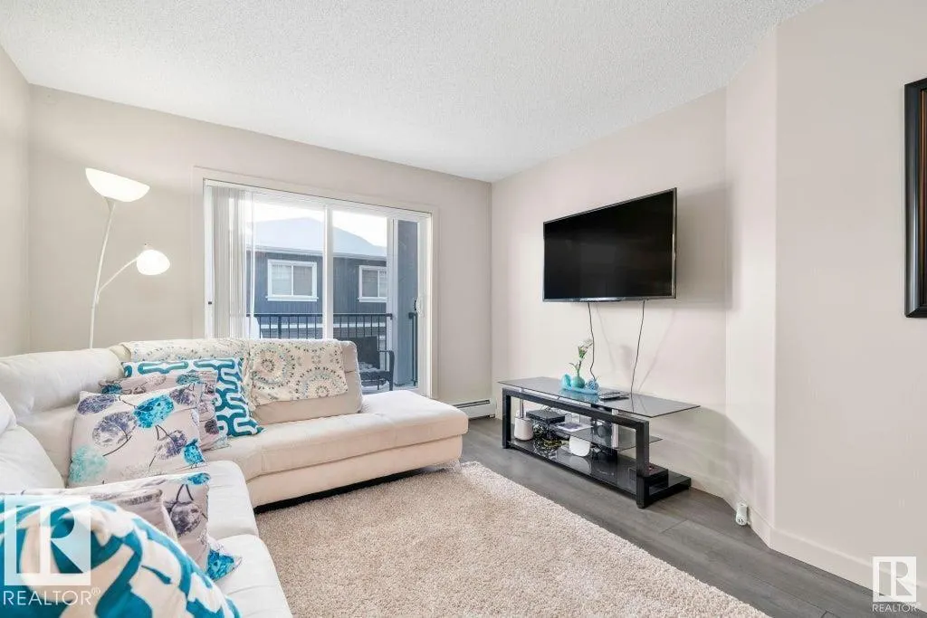 #205 4008 SAVARYN DR SW