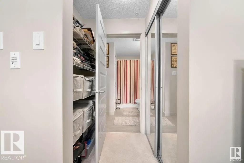 #205 4008 SAVARYN DR SW