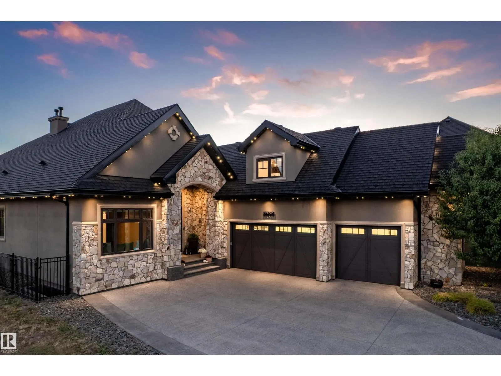 2790 WHEATON DR NW
