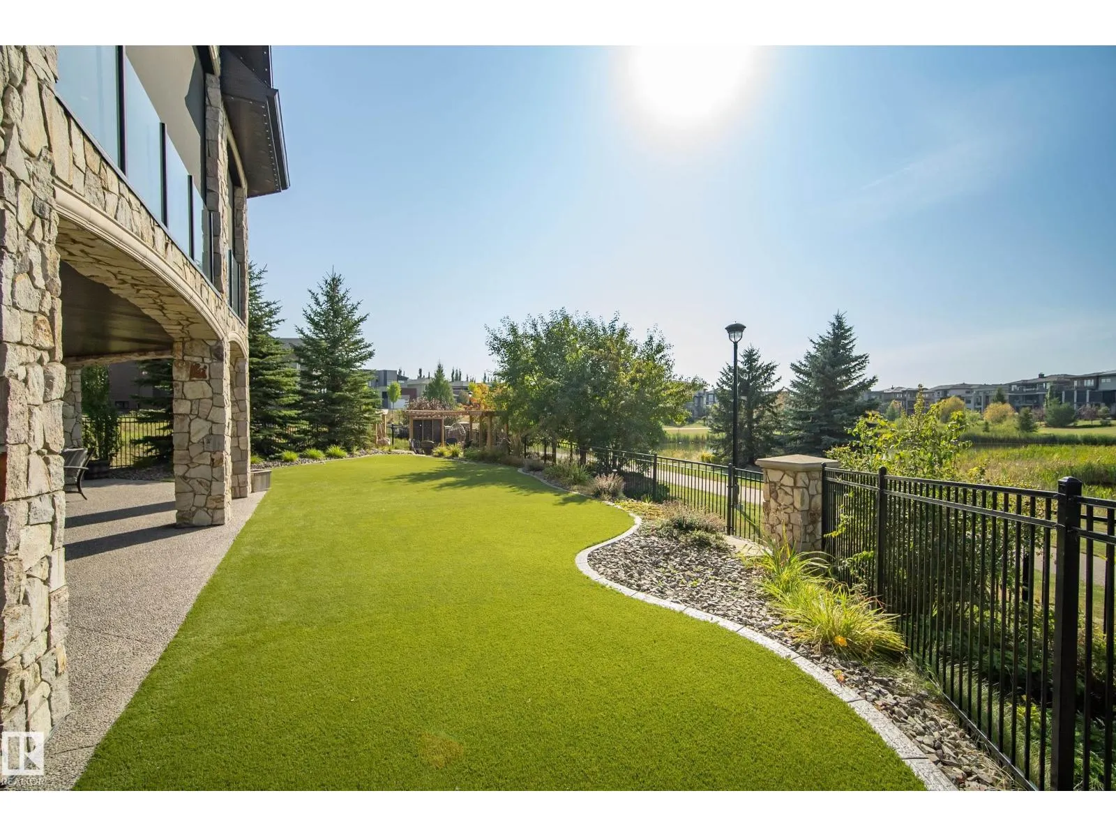 2790 WHEATON DR NW