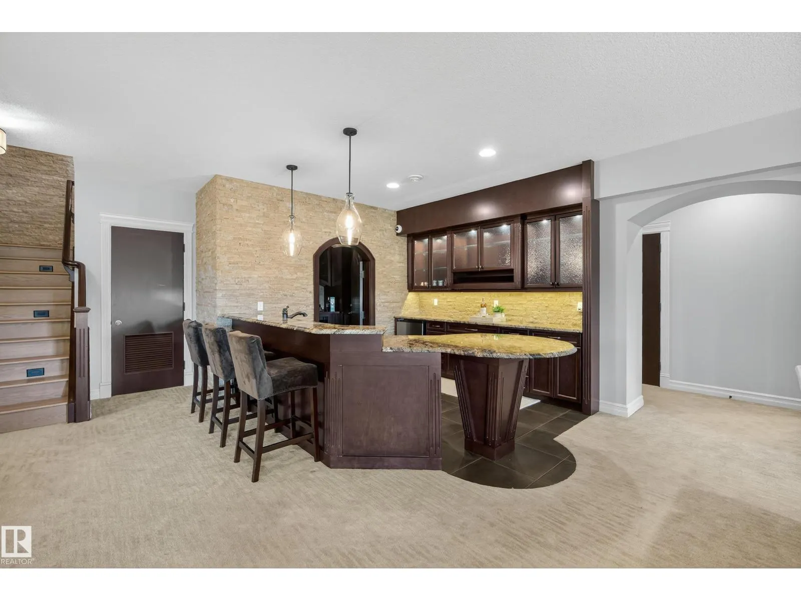 2790 WHEATON DR NW
