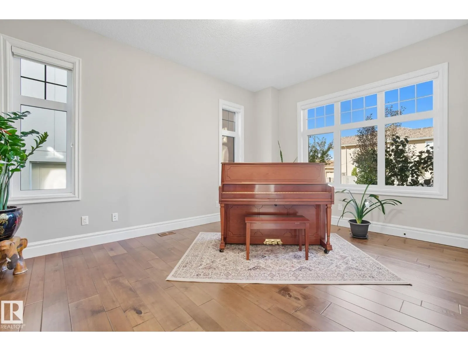 3545 WATSON PT SW