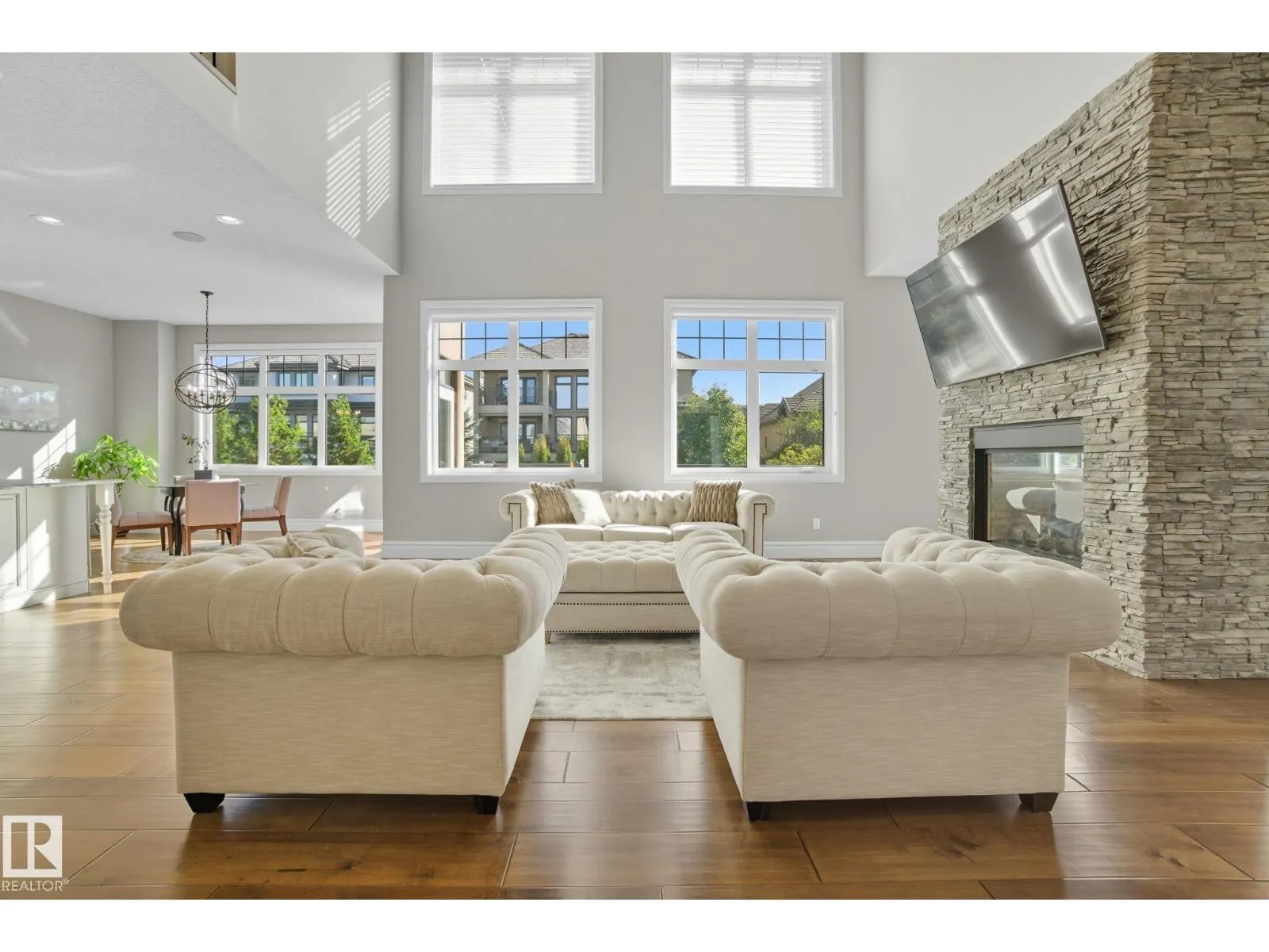 3545 WATSON PT SW