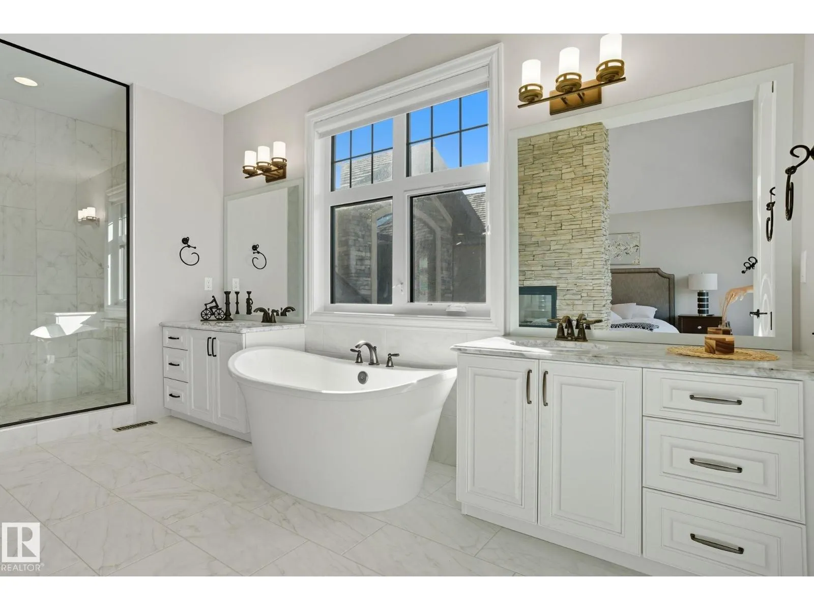 3545 WATSON PT SW