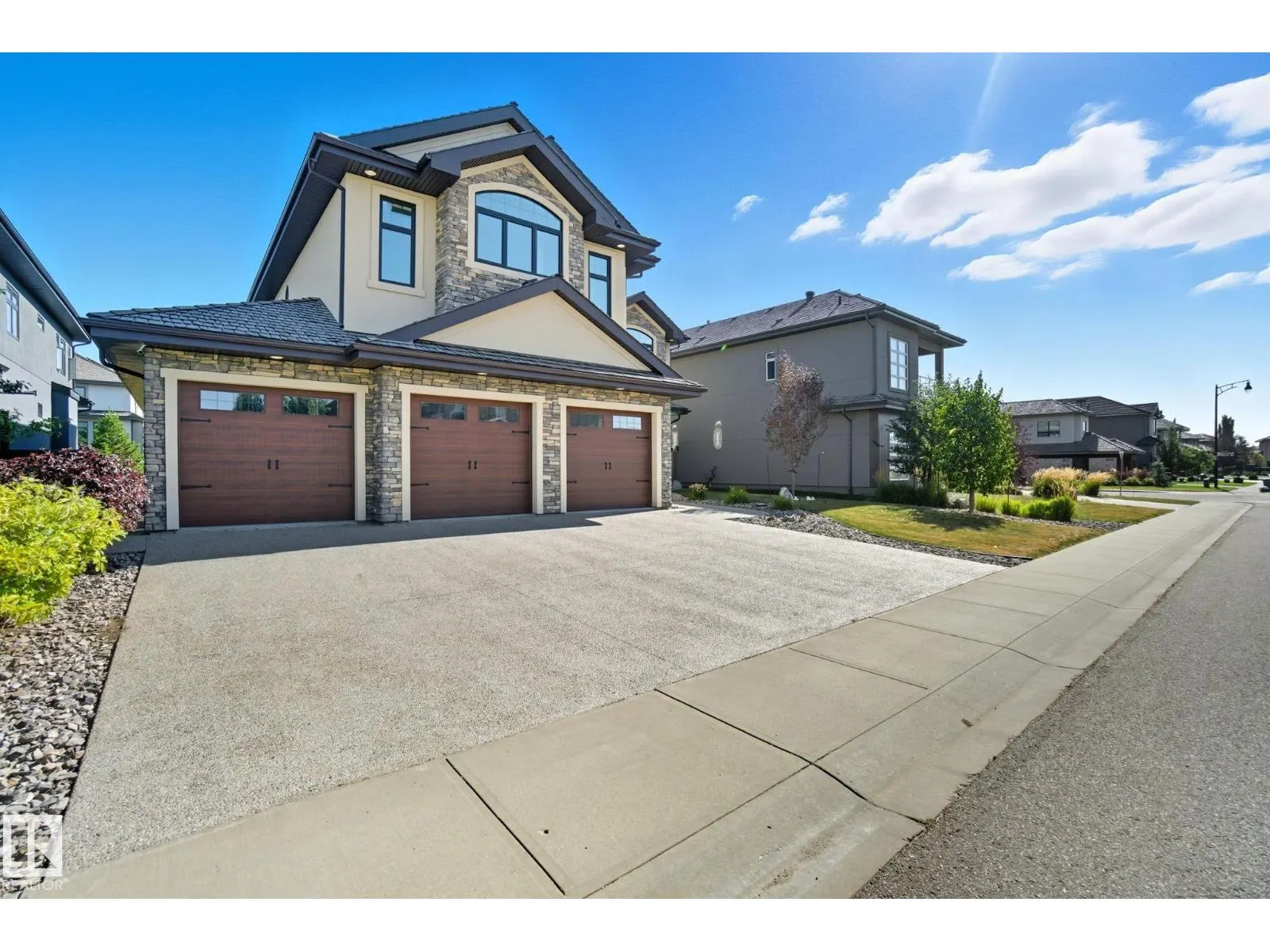 3545 WATSON PT SW