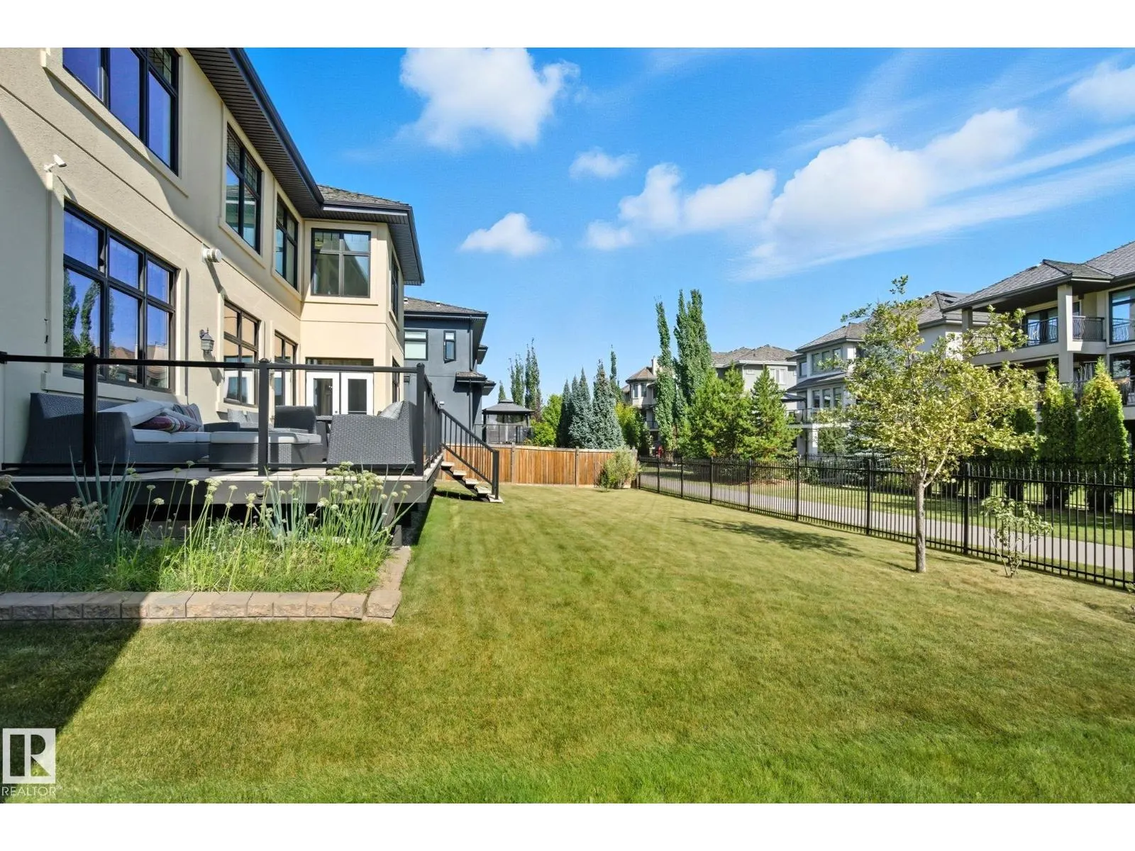 3545 WATSON PT SW