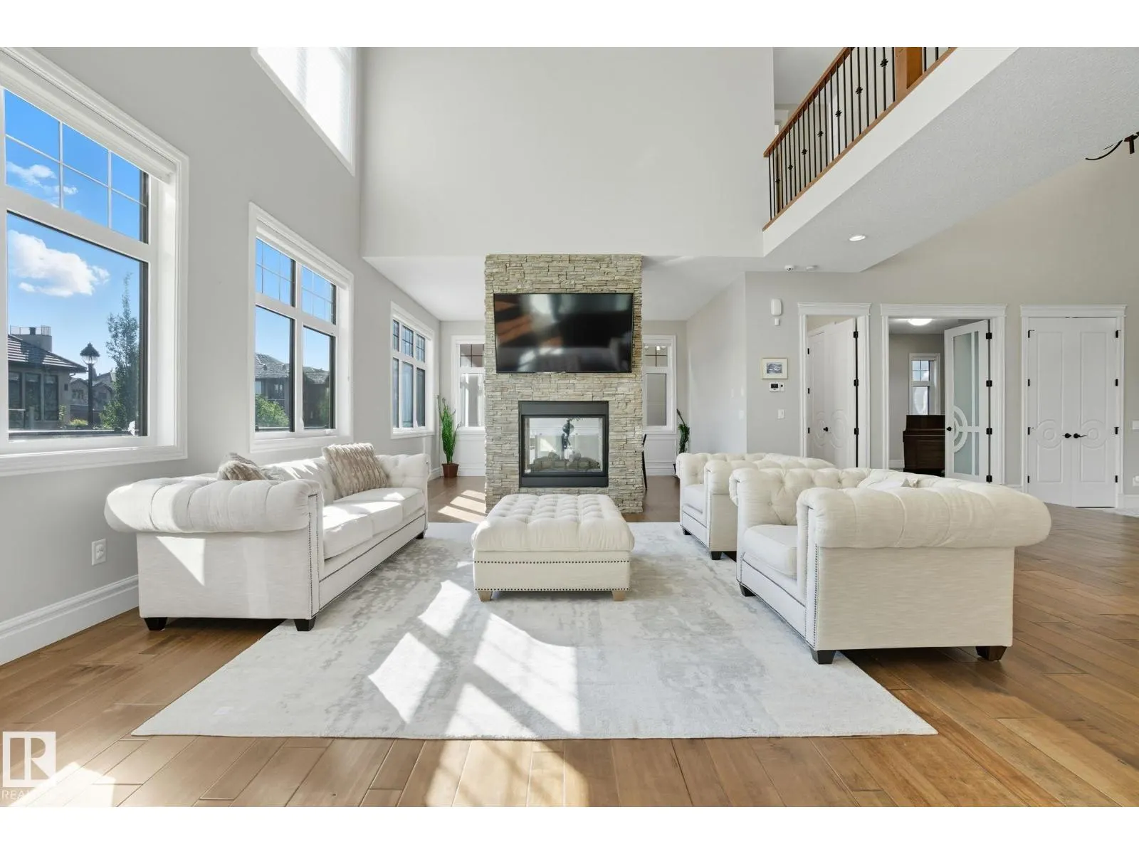 3545 WATSON PT SW