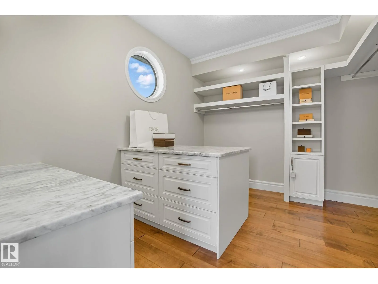 3545 WATSON PT SW