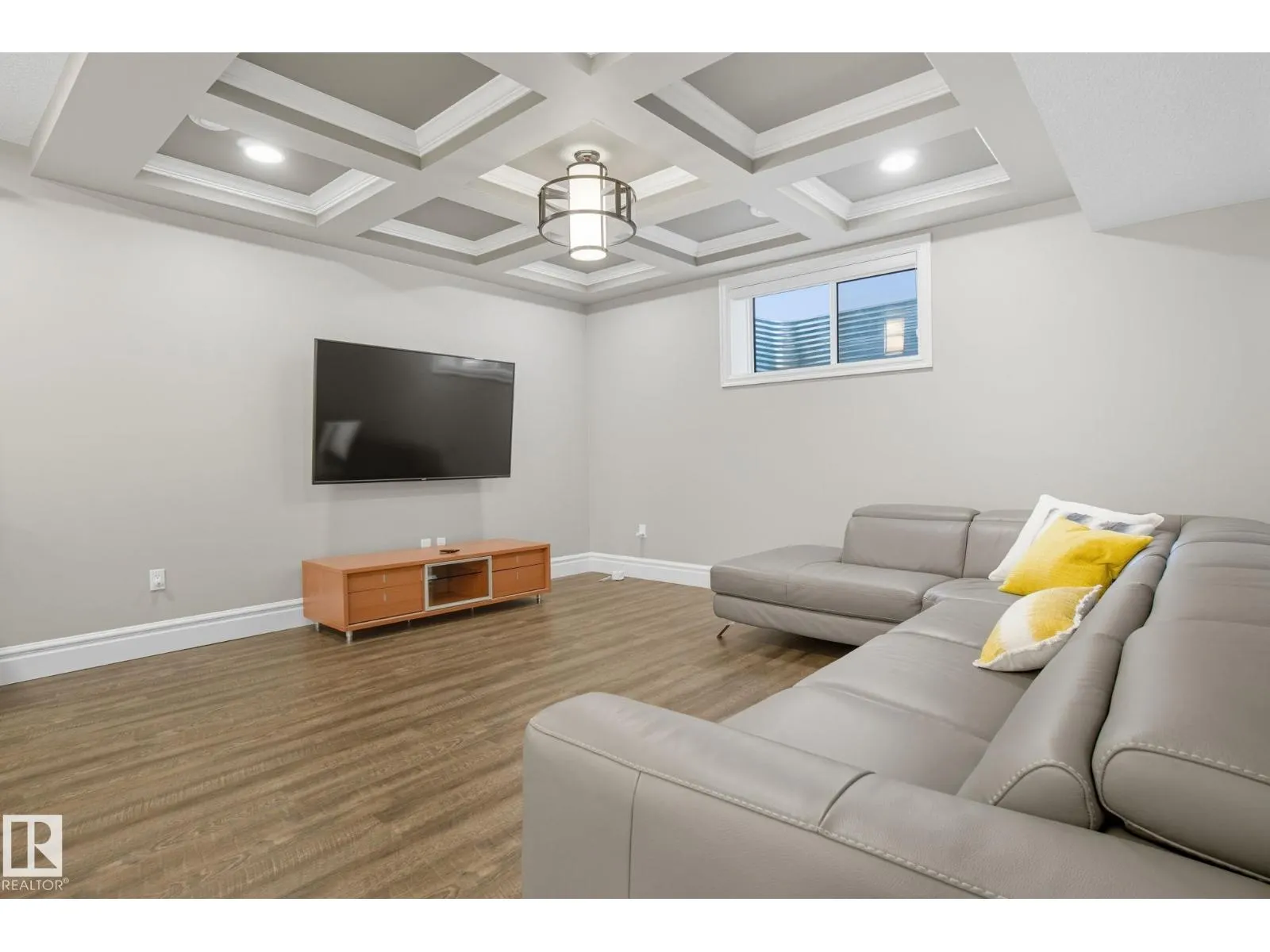 3545 WATSON PT SW