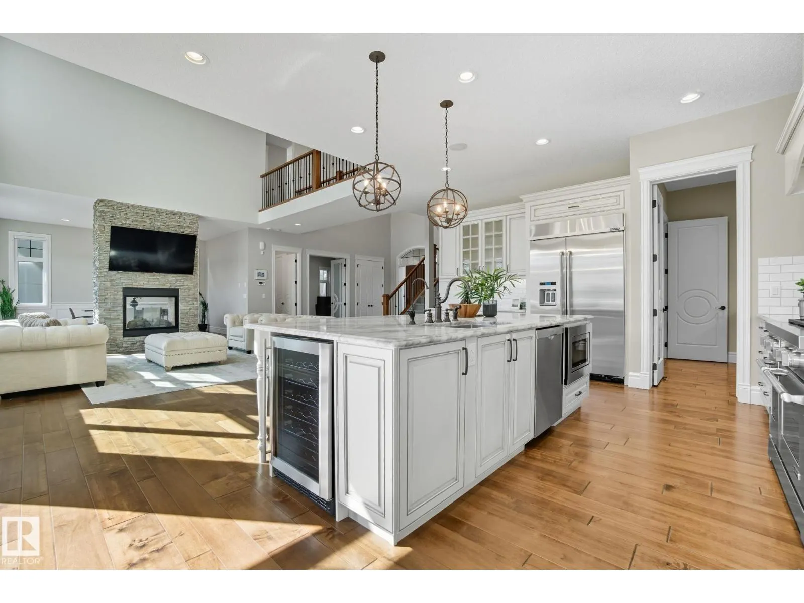 3545 WATSON PT SW
