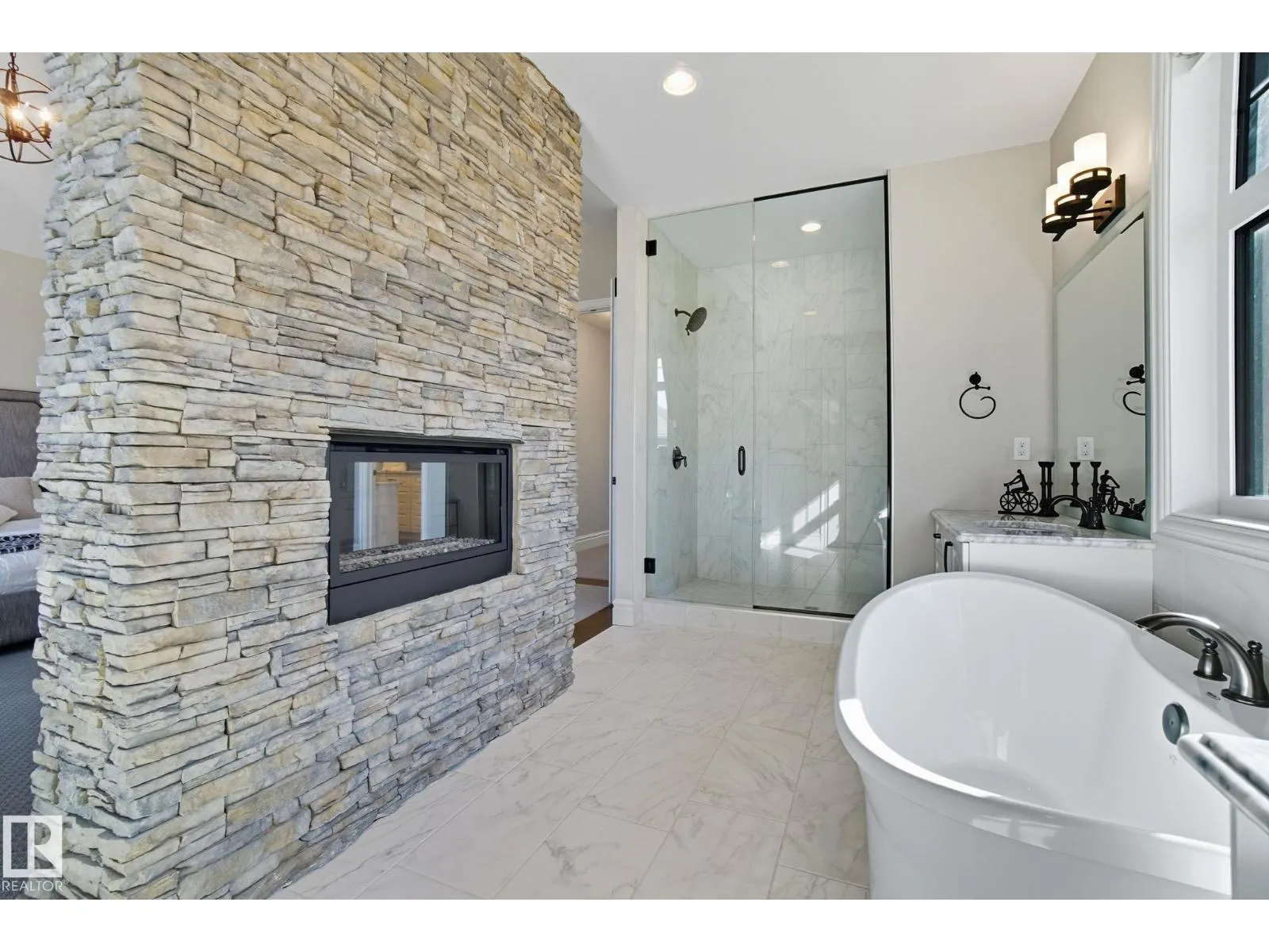 3545 WATSON PT SW