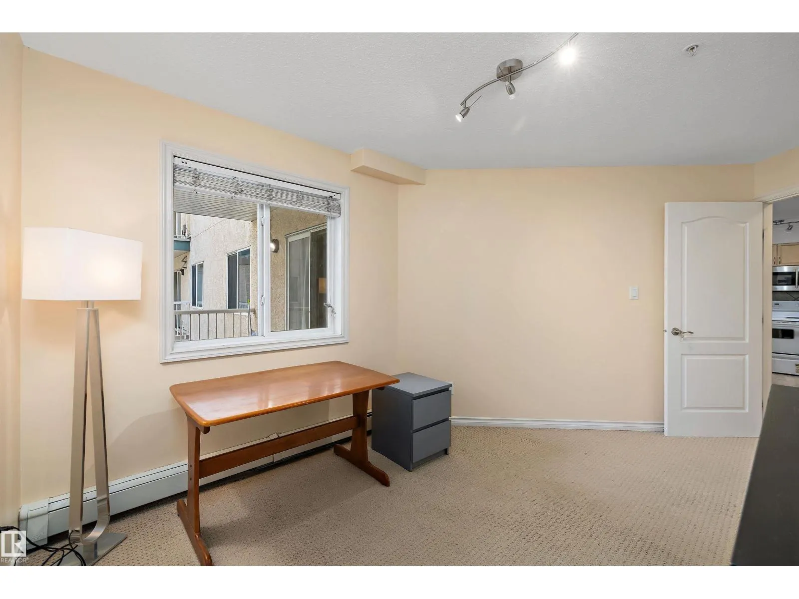 #308 9938 104 ST NW