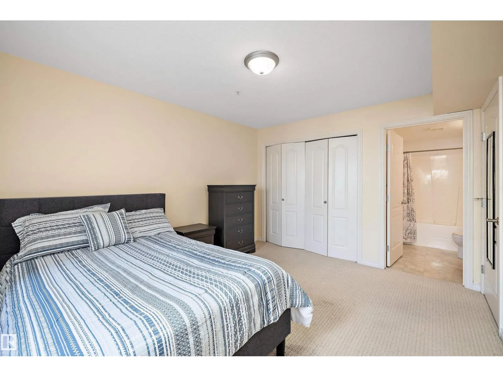#308 9938 104 ST NW