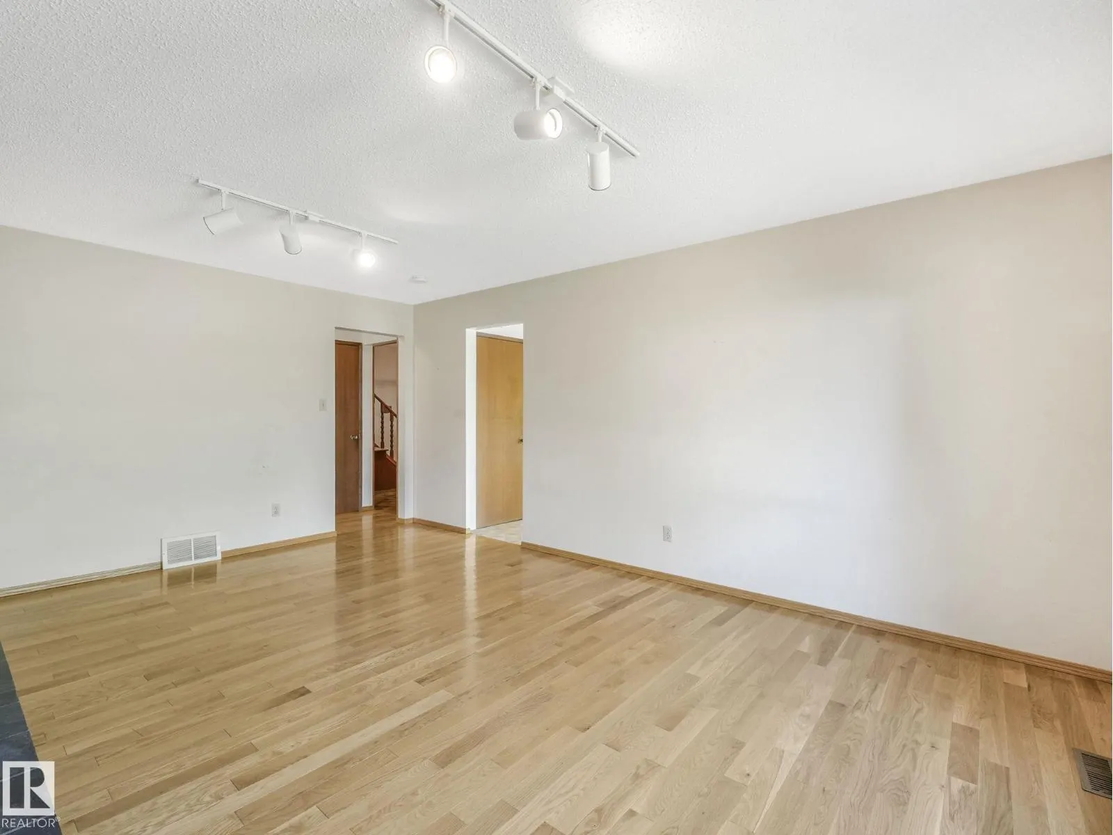 3213 111A ST NW