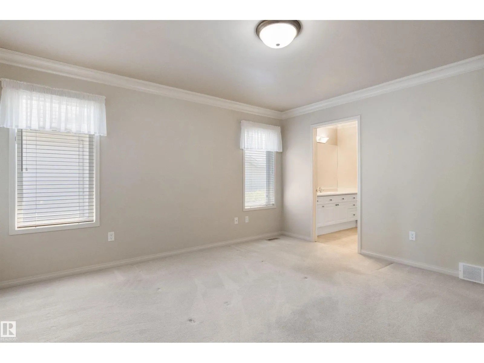 #7 10848 8 AV SW
