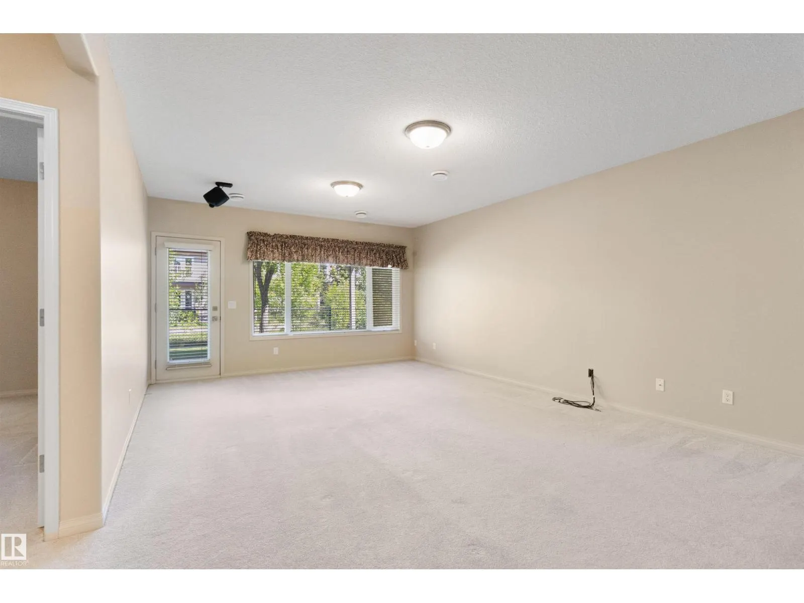 #7 10848 8 AV SW