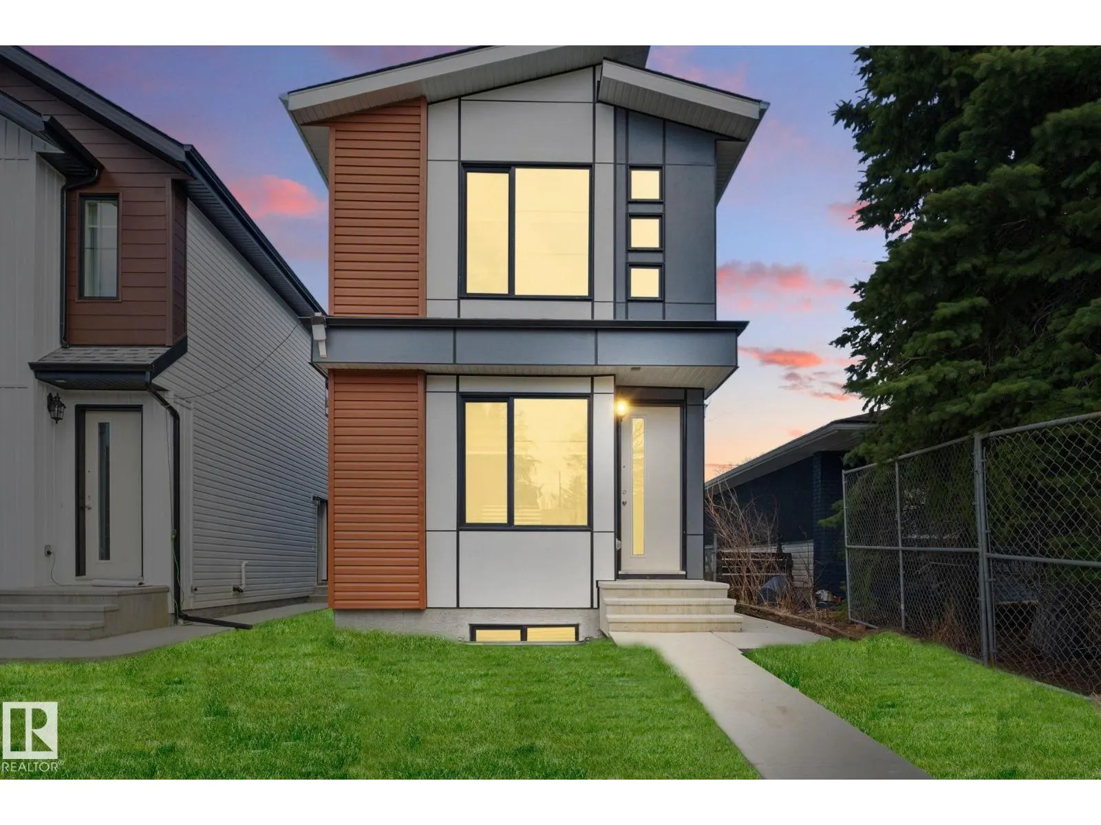 10711 52 ST NW