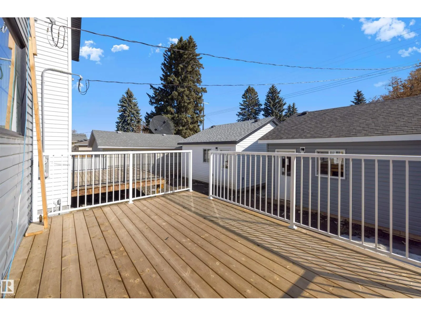 10711 52 ST NW