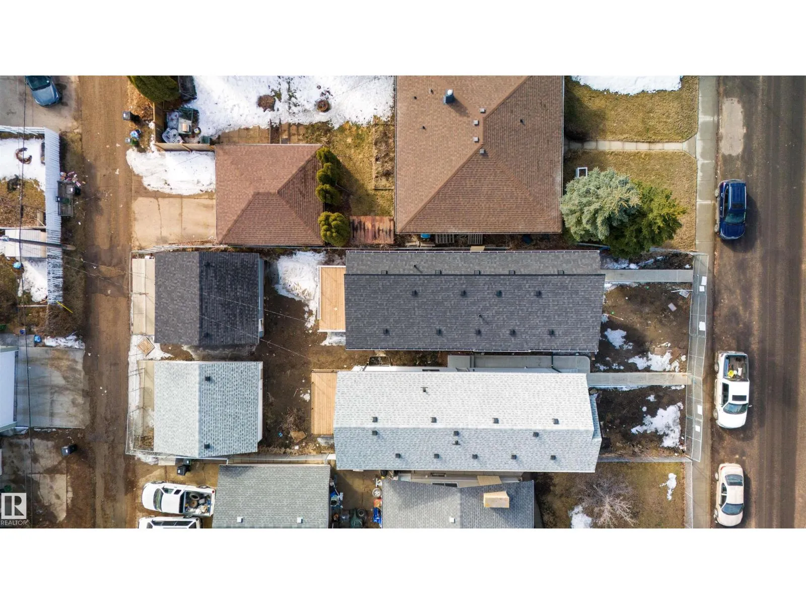 10711 52 ST NW