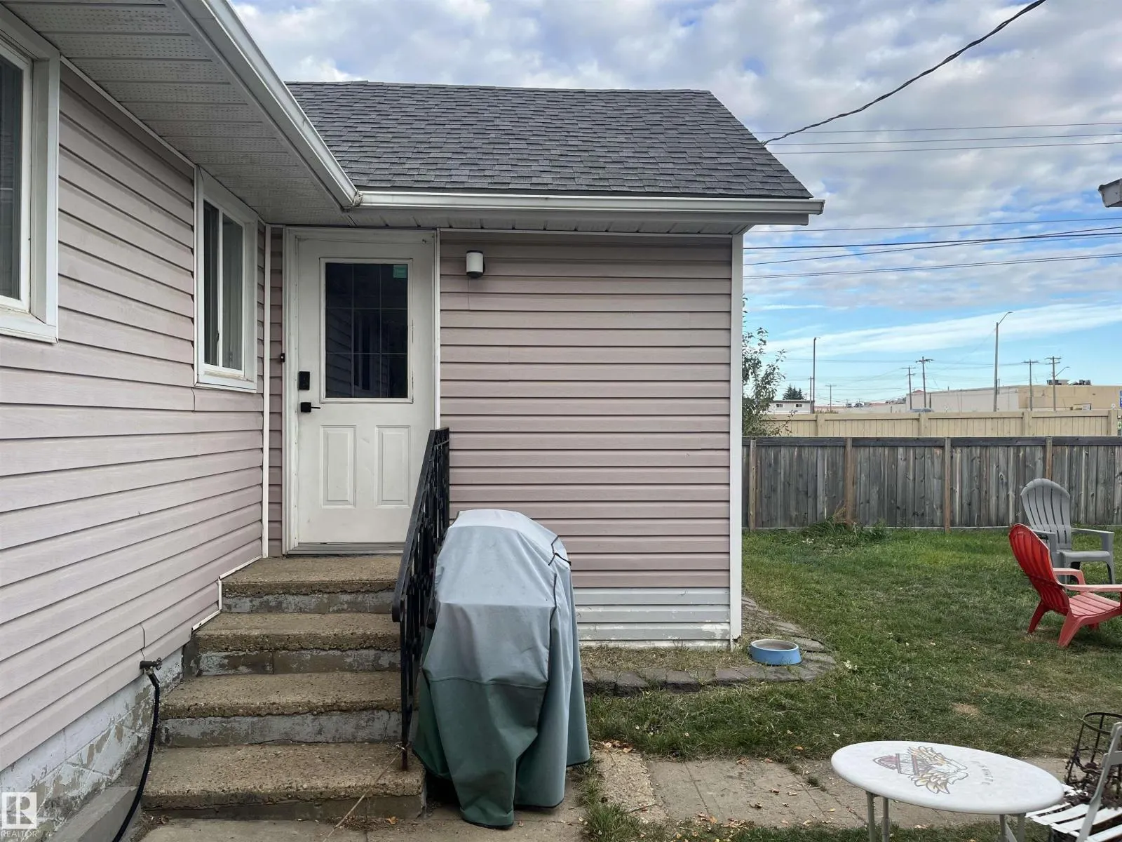 10227 102 ST