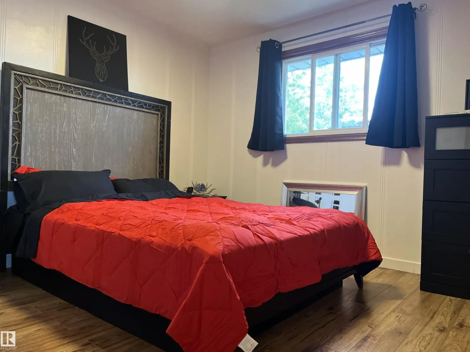 10227 102 ST