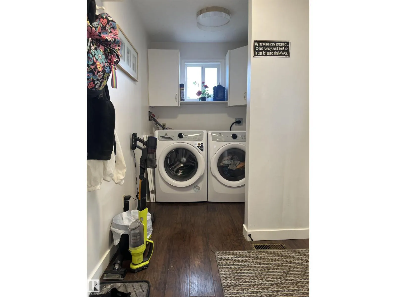 10227 102 ST