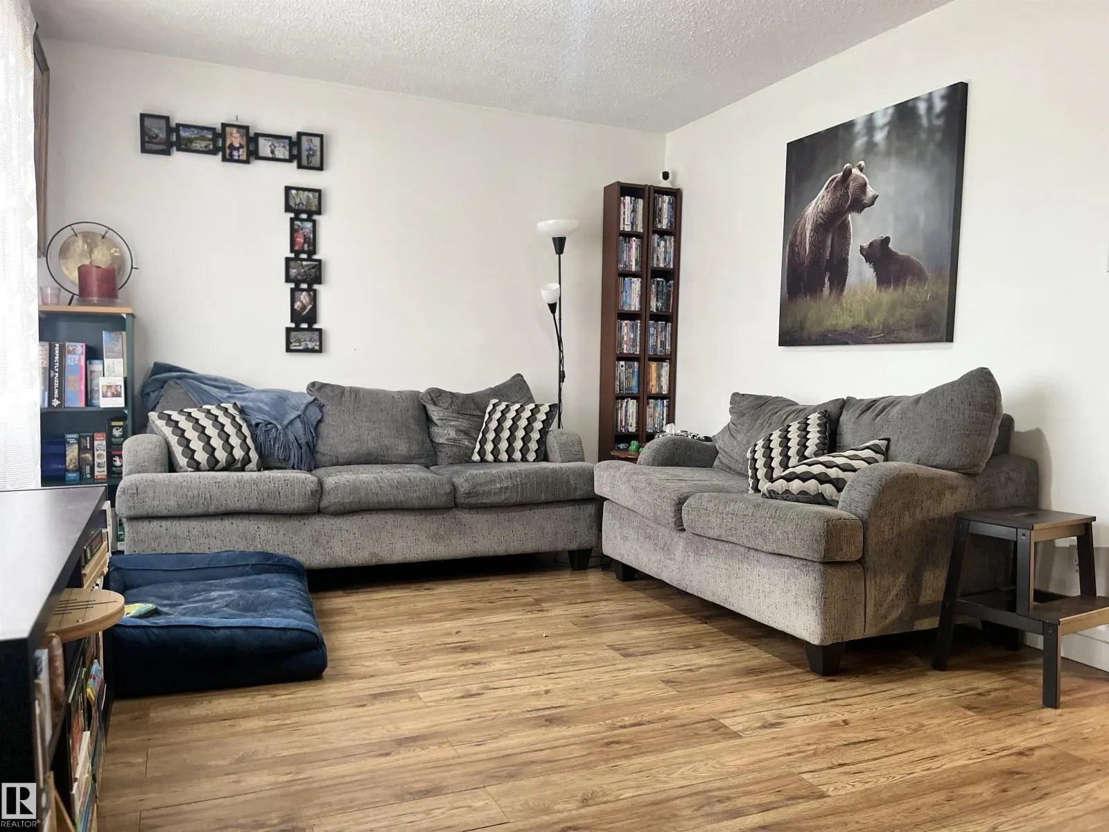10227 102 ST