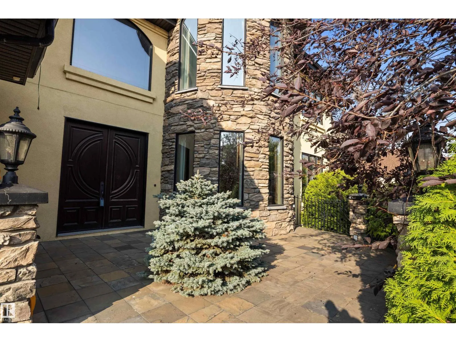 115 54302 RGE ROAD 250