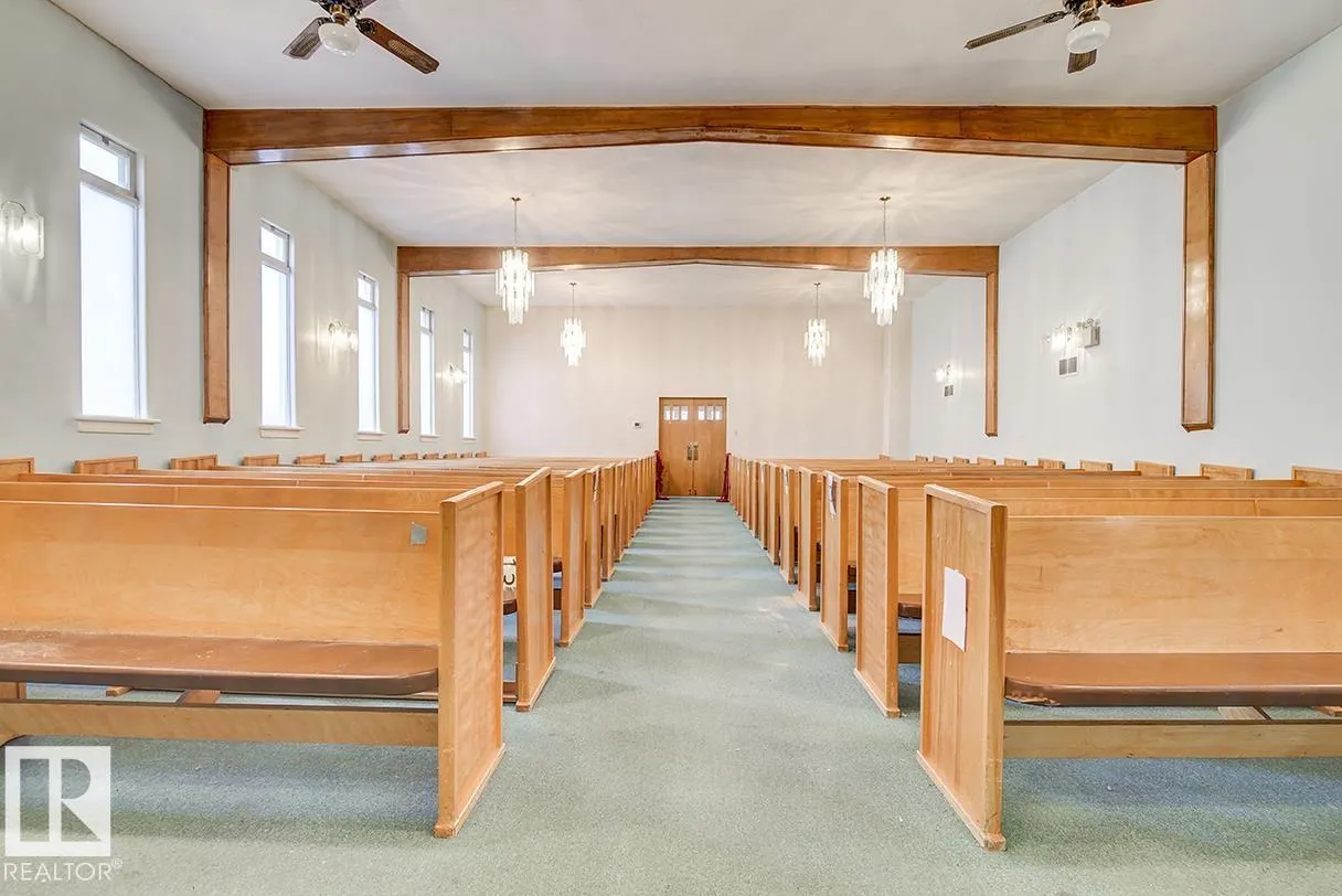 10541 81 AV NW