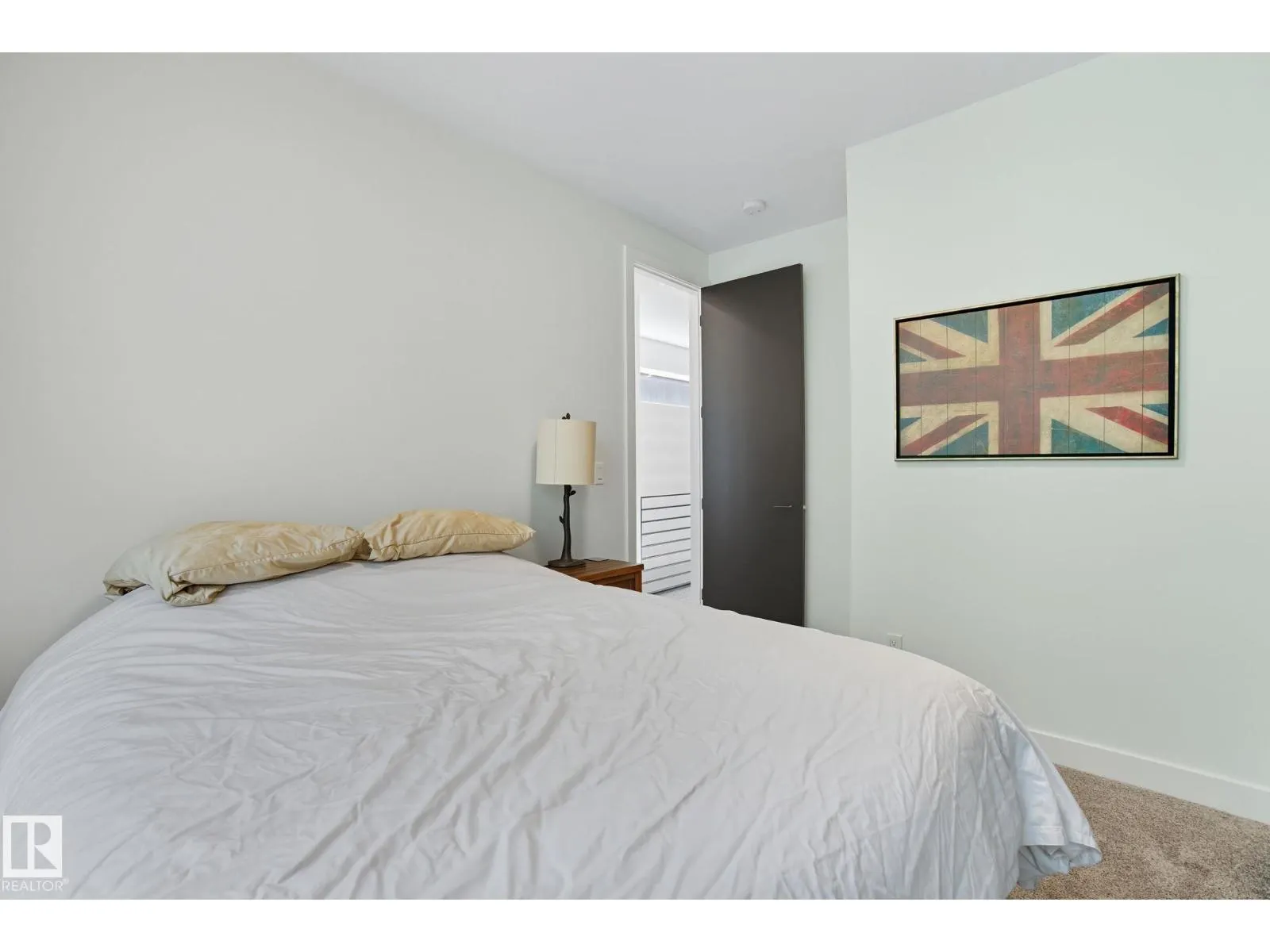 10140 90 ST NW