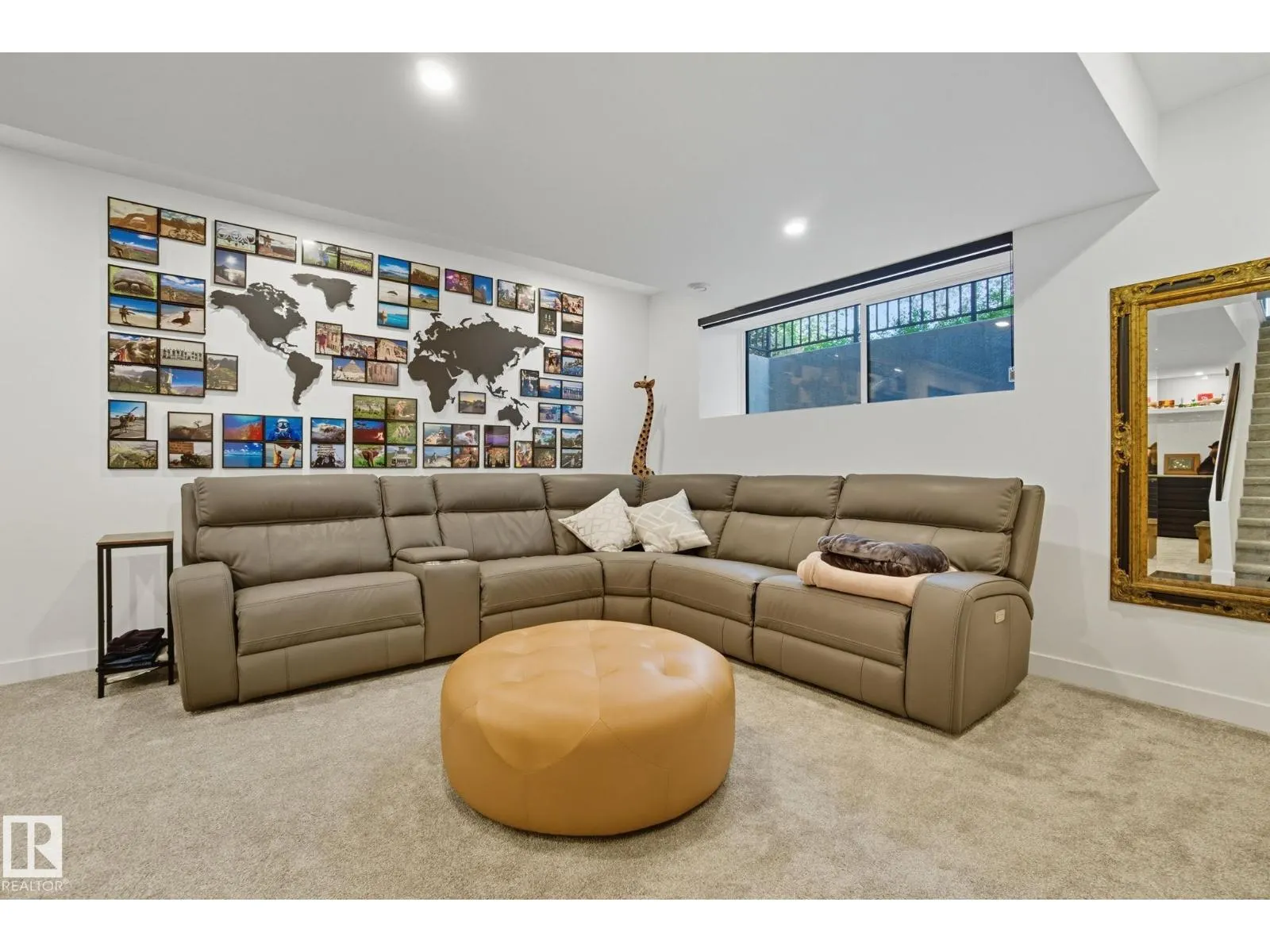 10140 90 ST NW