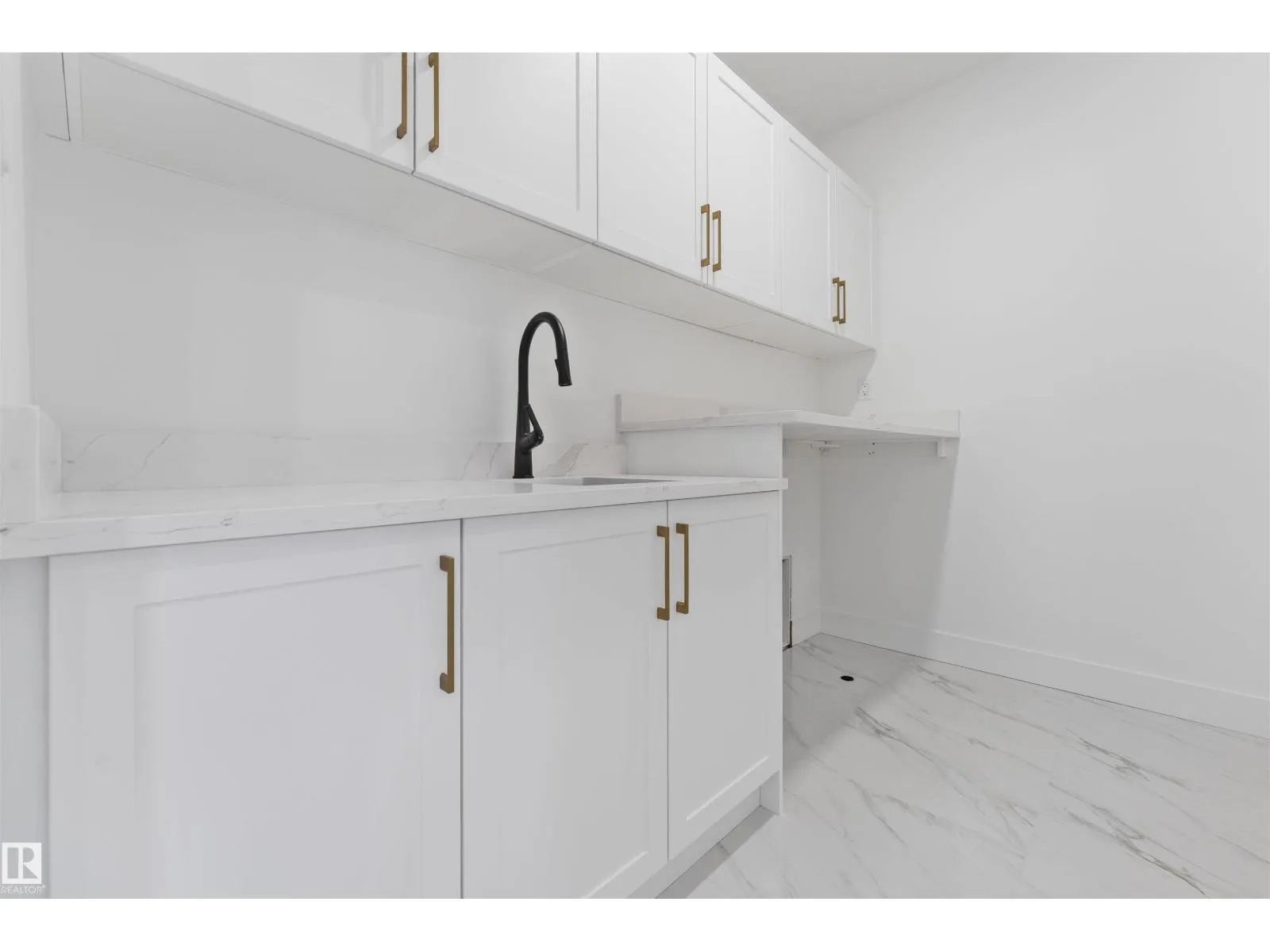 4305 36 ST
