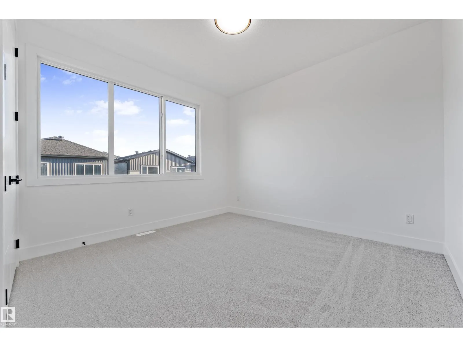 4305 36 ST