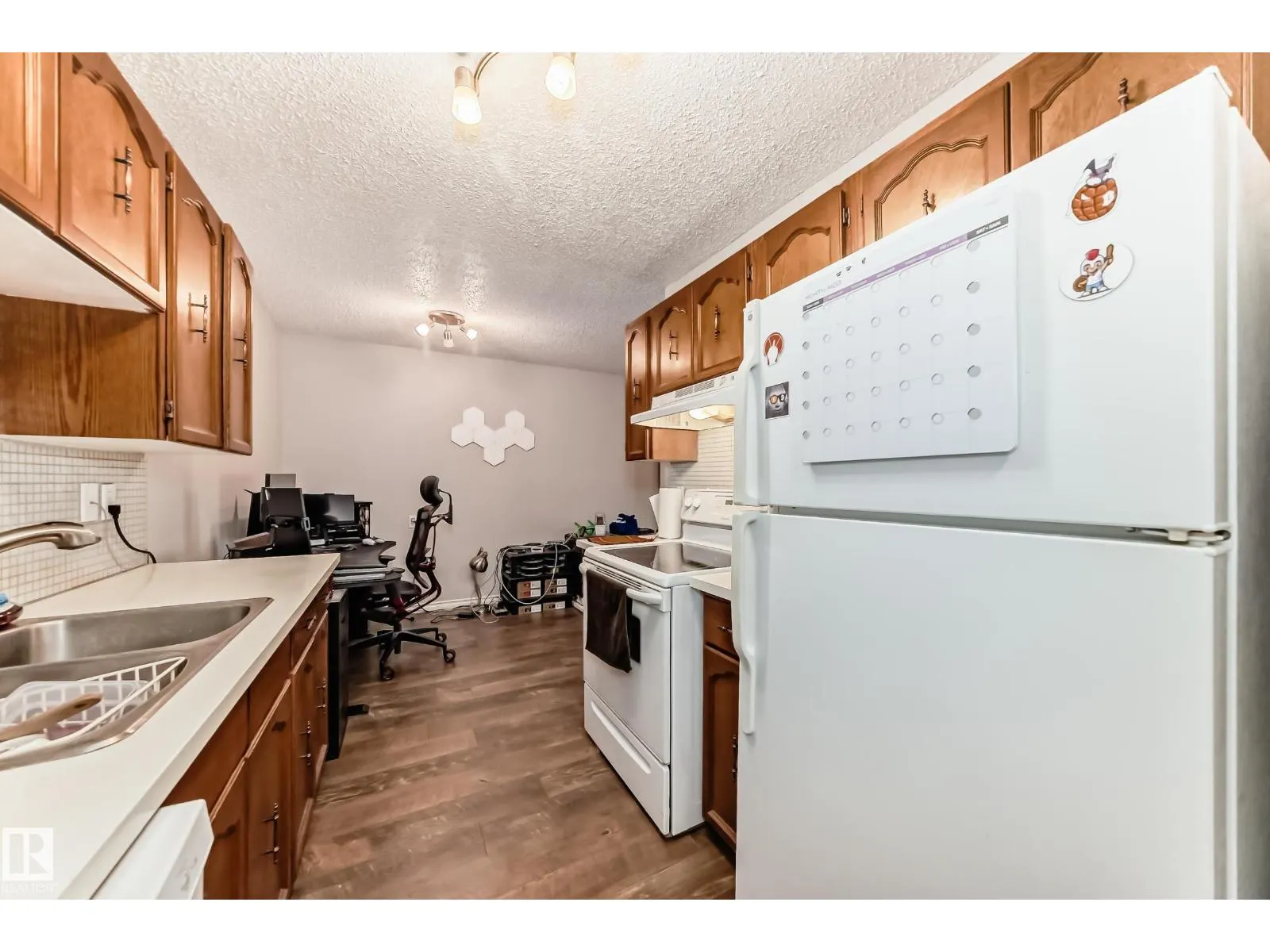 #305 14004 26 ST NW
