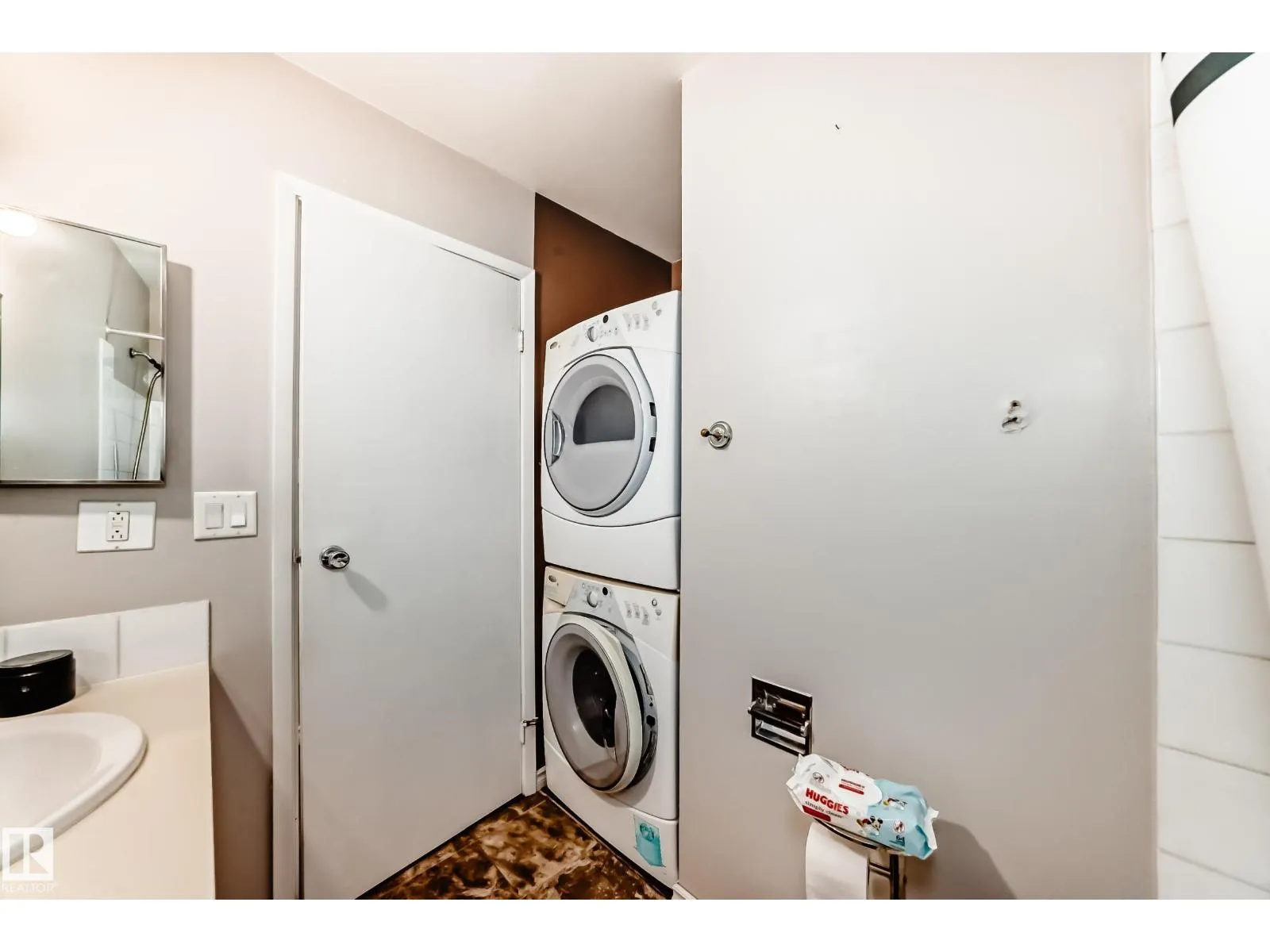 #305 14004 26 ST NW