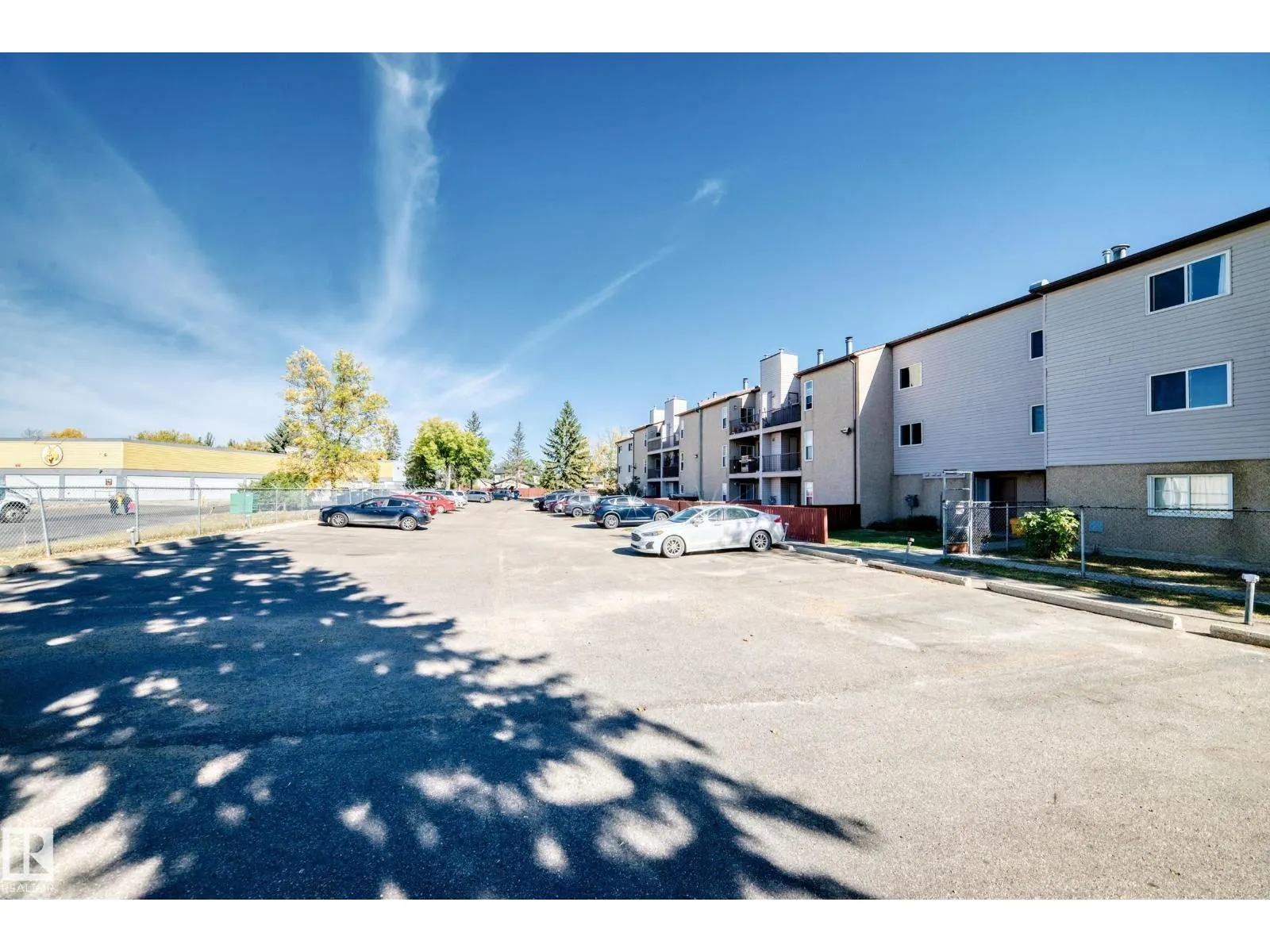 #305 14004 26 ST NW