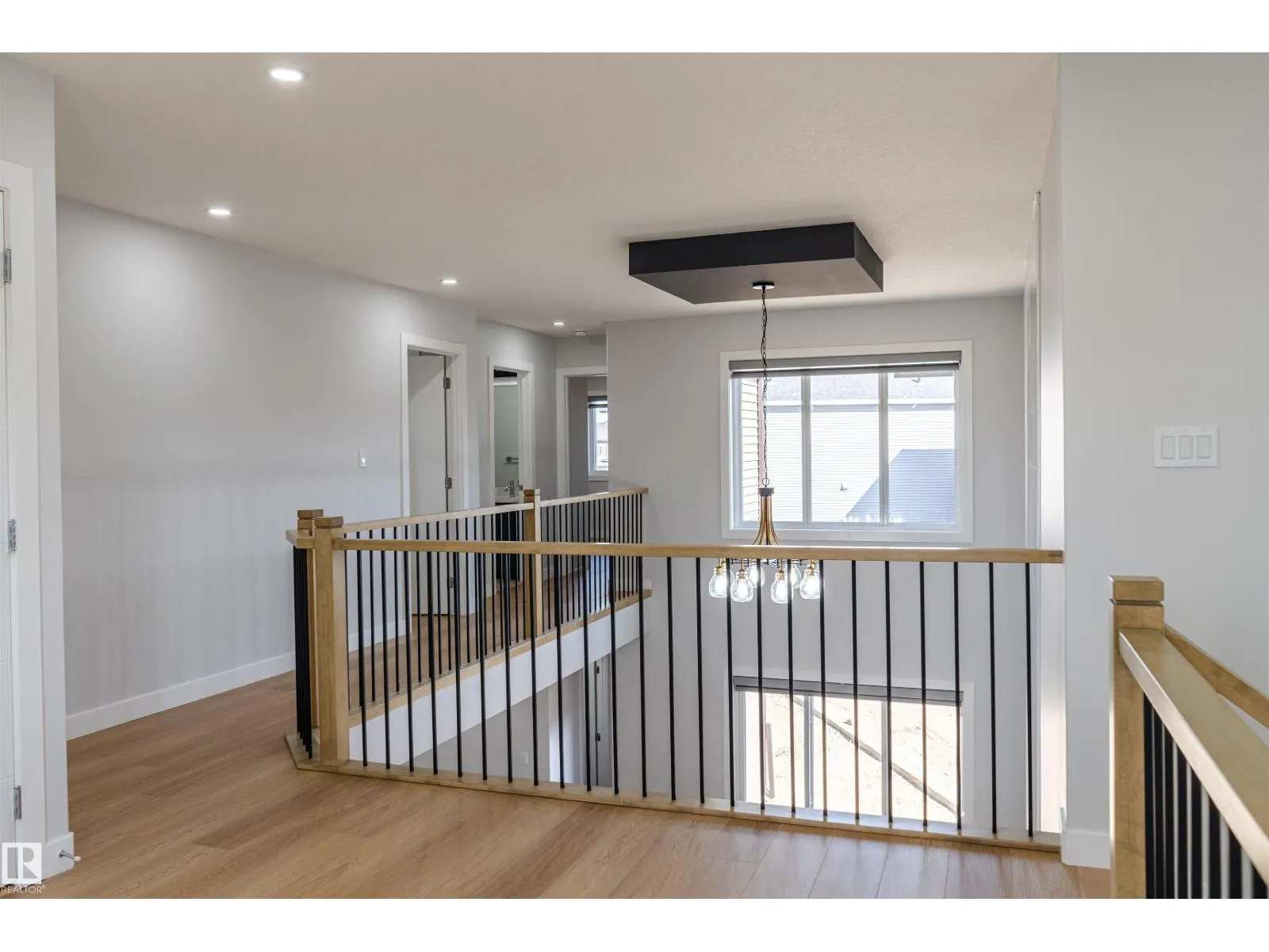 24 NORWYCK WAY