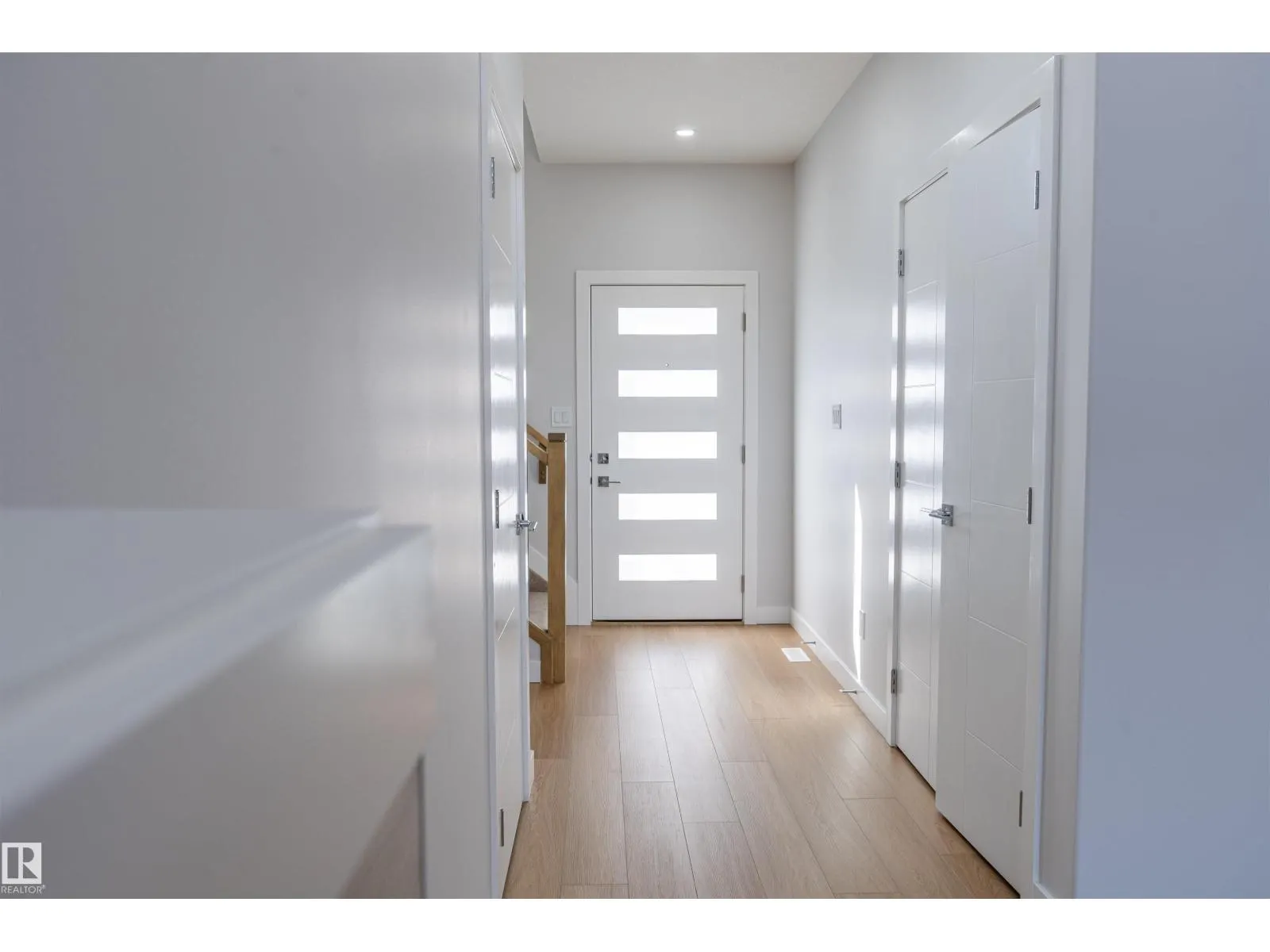 24 NORWYCK WAY