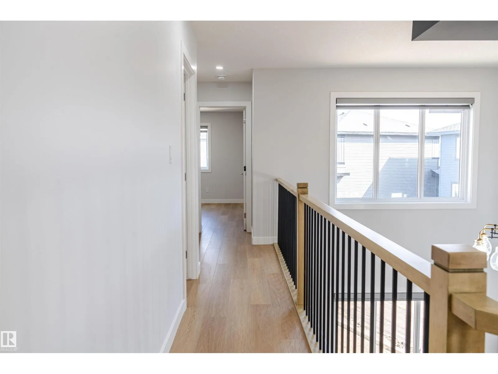 24 NORWYCK WAY