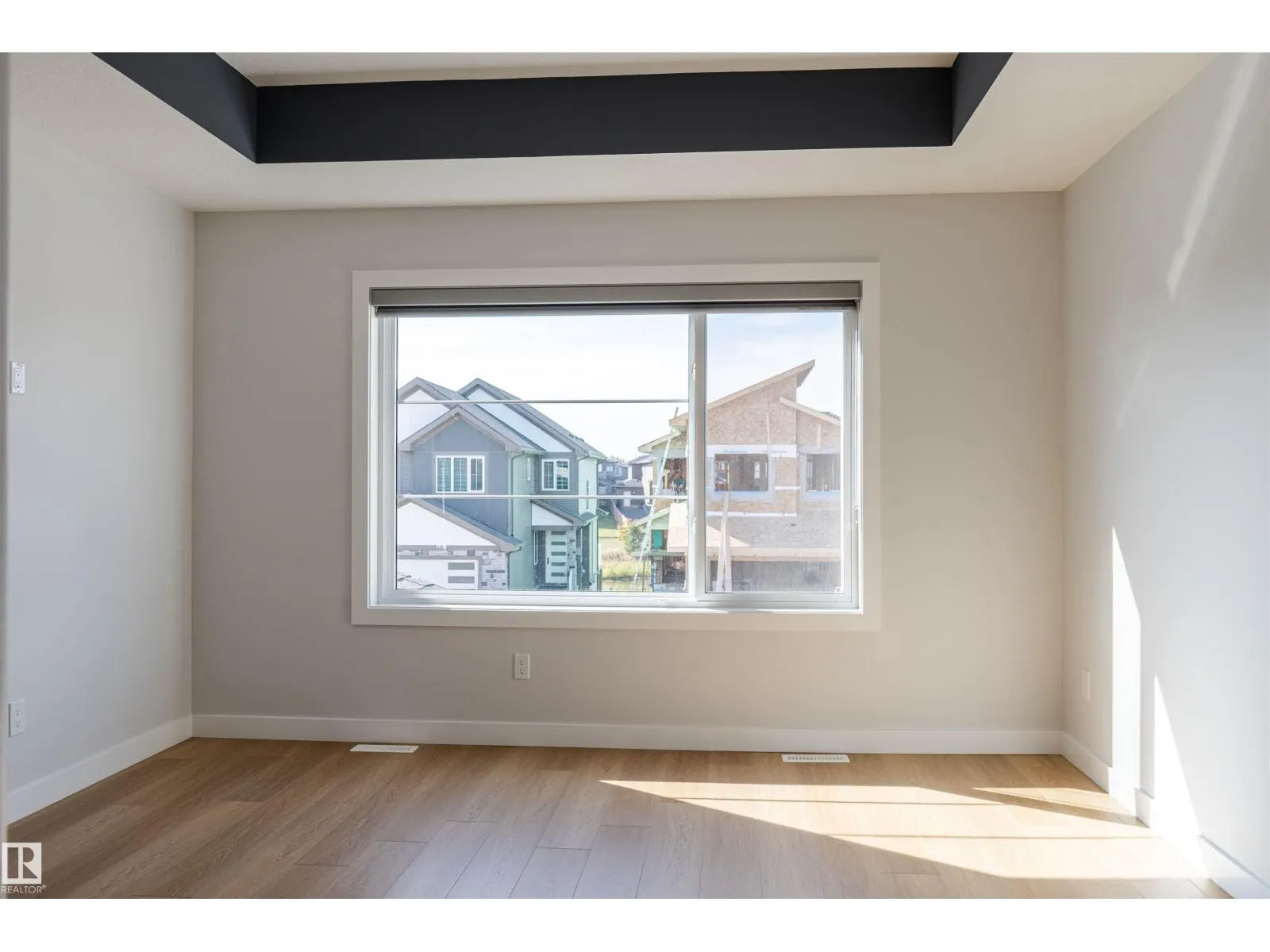 24 NORWYCK WAY